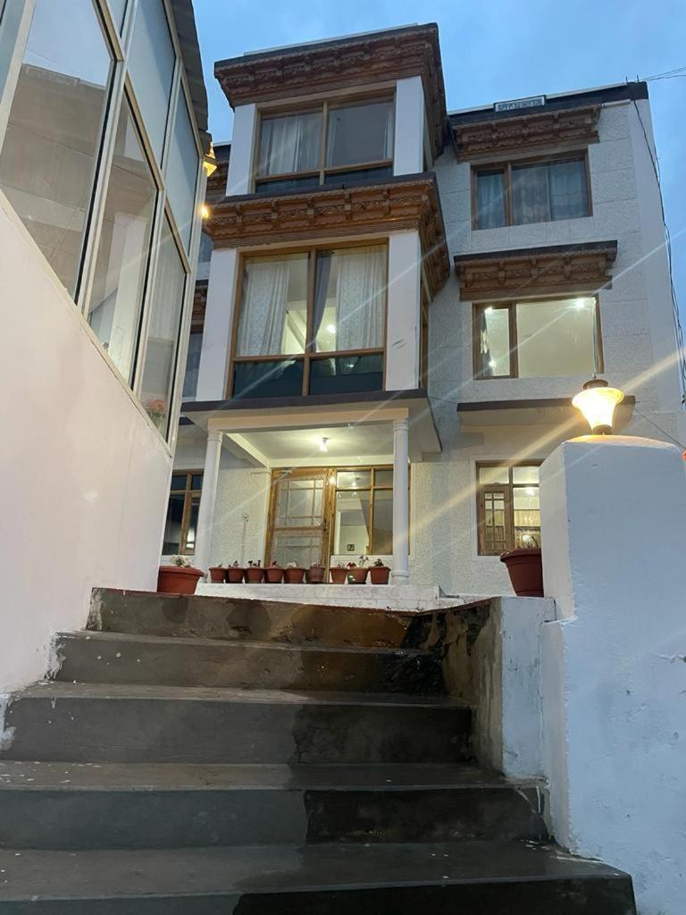 Basera Inn