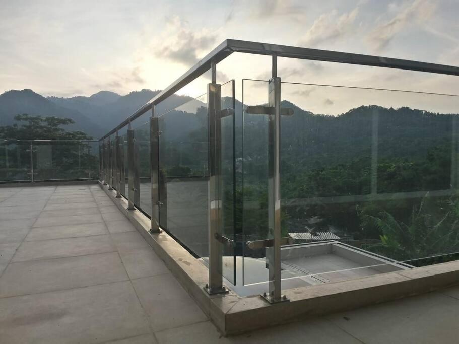 Montana Sense Villa Sentul 3BR - Mountainview view 2