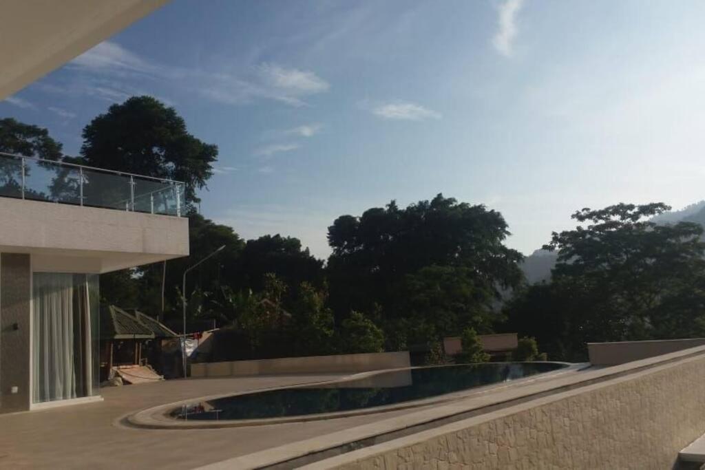 Montana Sense Villa Sentul 3BR - Mountainview view 4