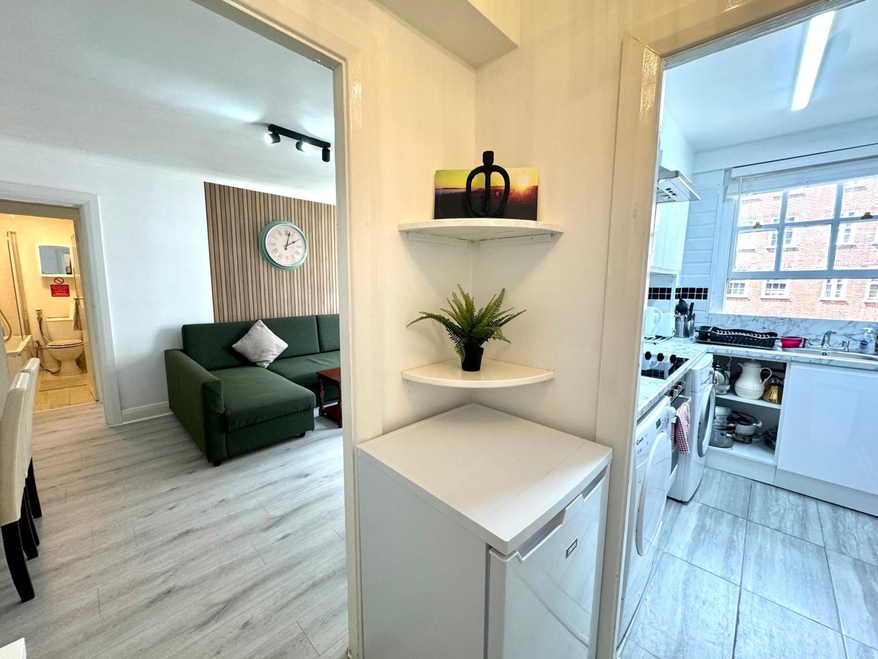 The G Spot - 1 Bedroom Apartment Edgware Road Central London