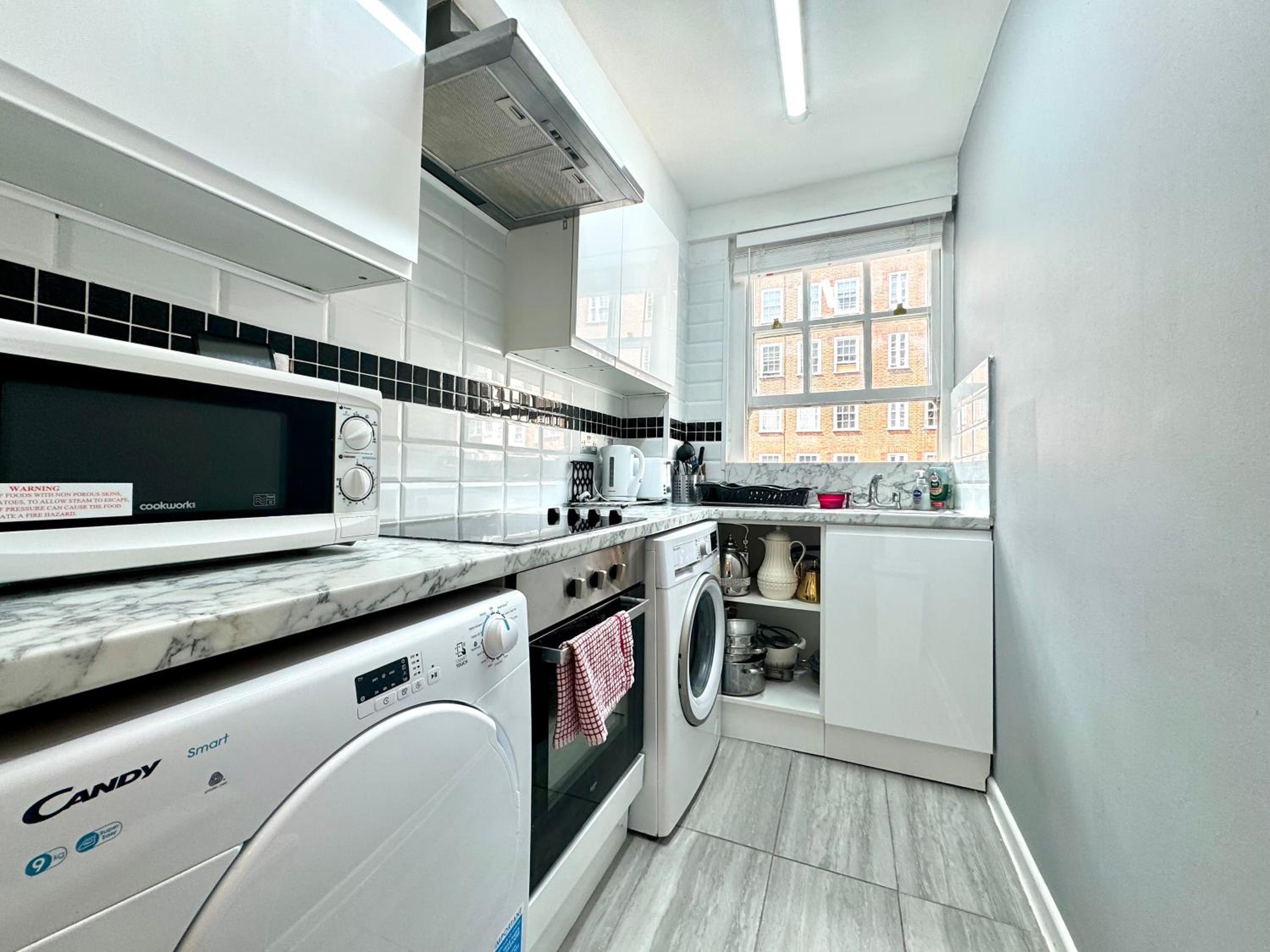 The G Spot - 1 Bedroom Apartment Edgware Road Central London