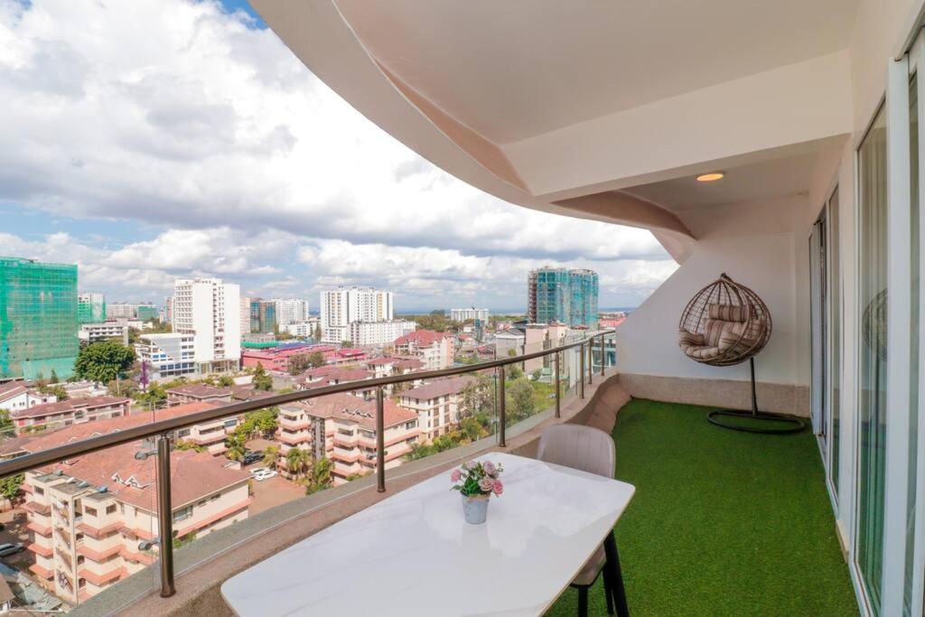 Luxury 2 BDRM all ensuite Apt in Kilimani with balcony views view 2