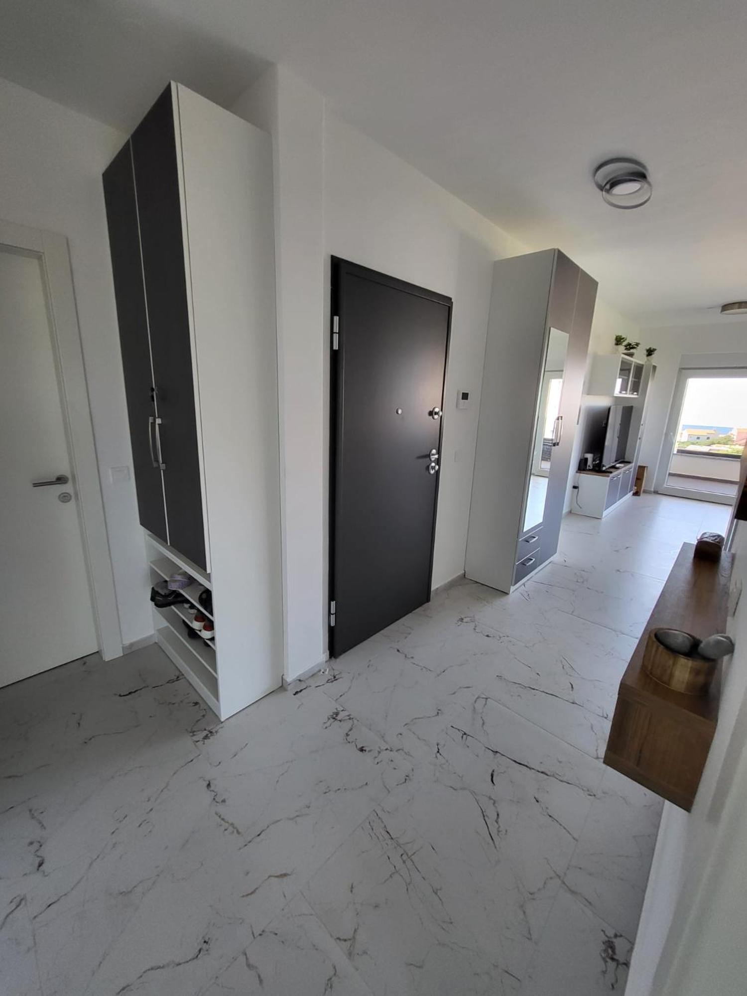 Wohnung mit wunderschönen Meer- und Bergen- Aussicht