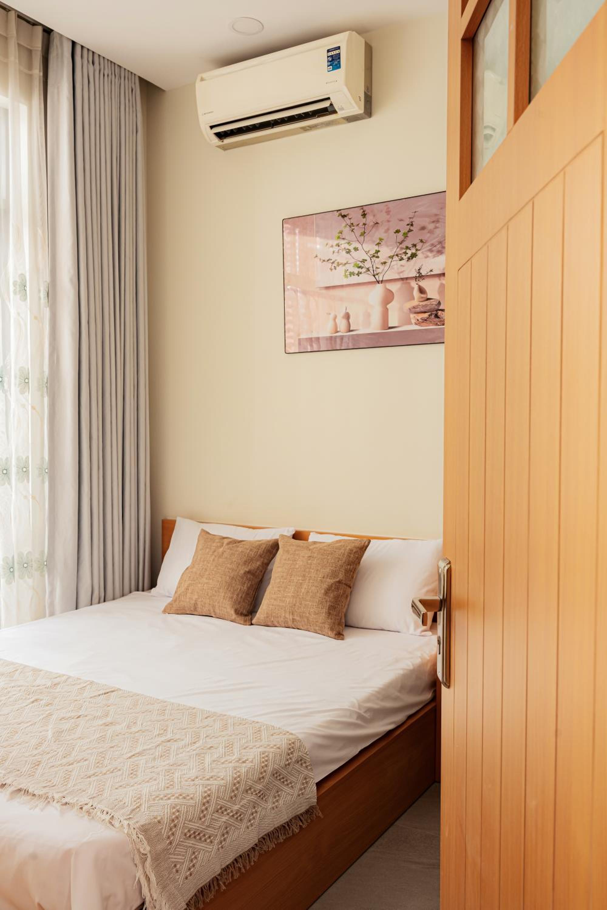 Calme Saigon Home