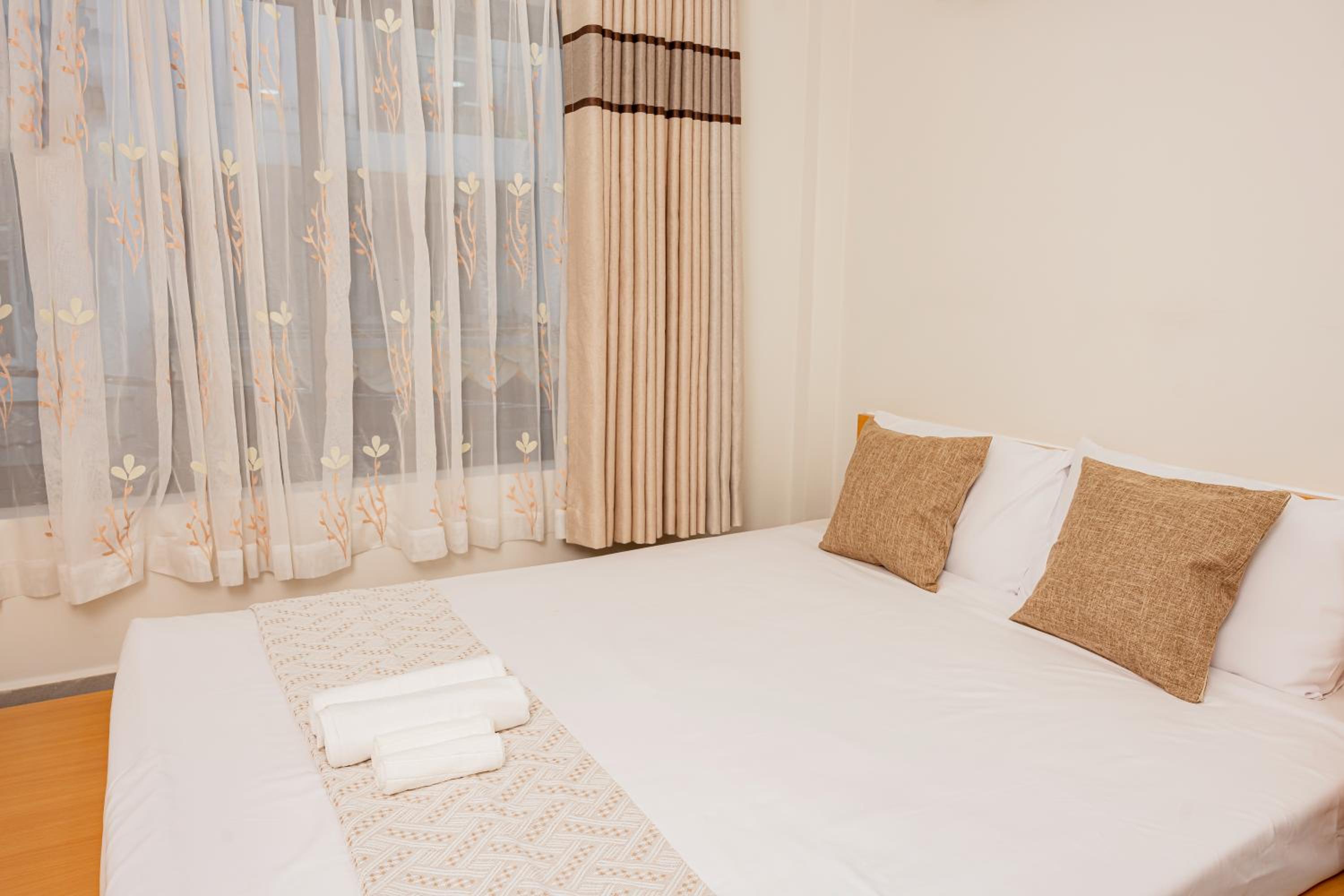 Calme Saigon Home