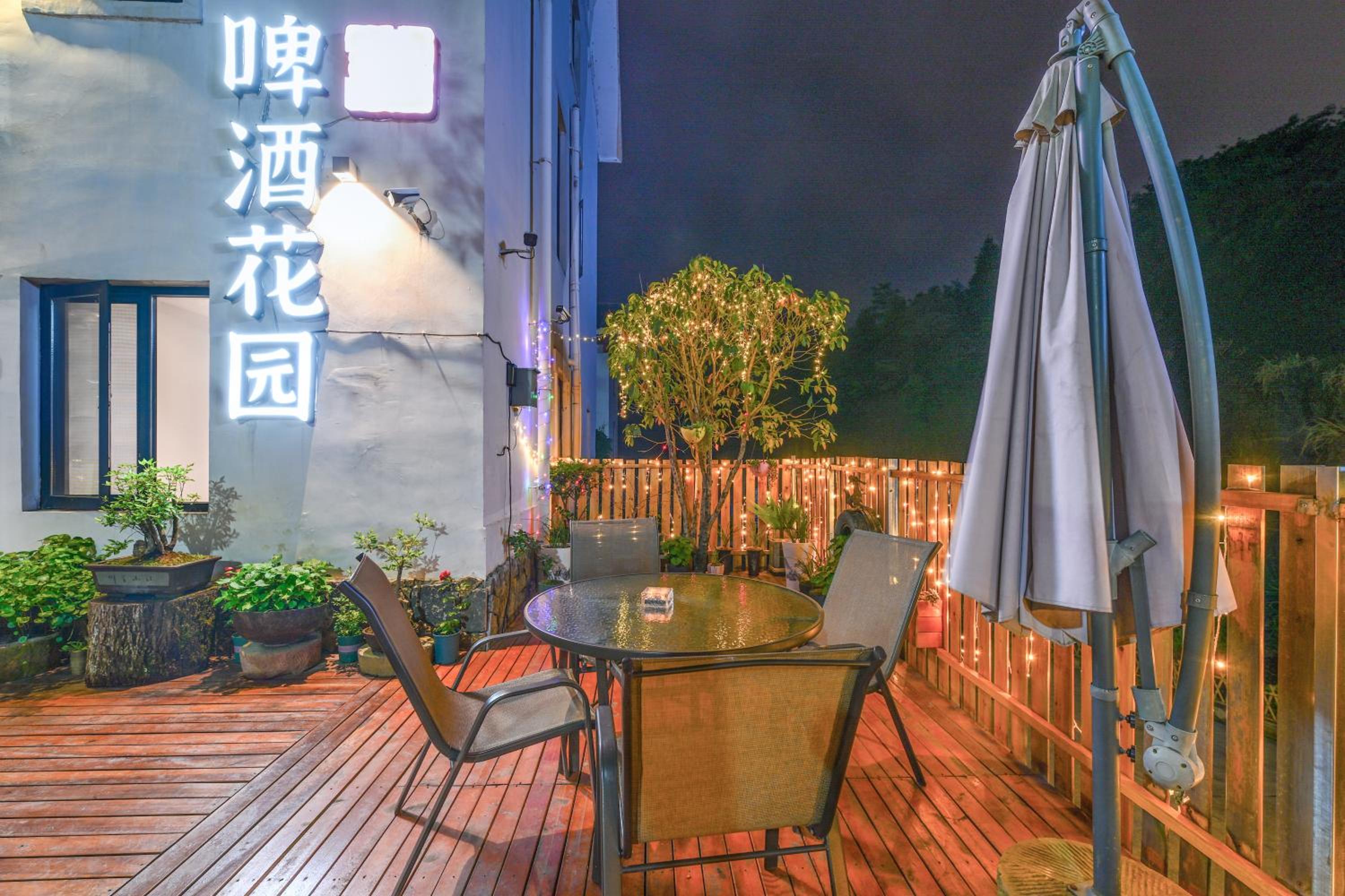 Tianmen Boutiqu Hotel-Free pickup-English services-Near the Tianmen Cableway