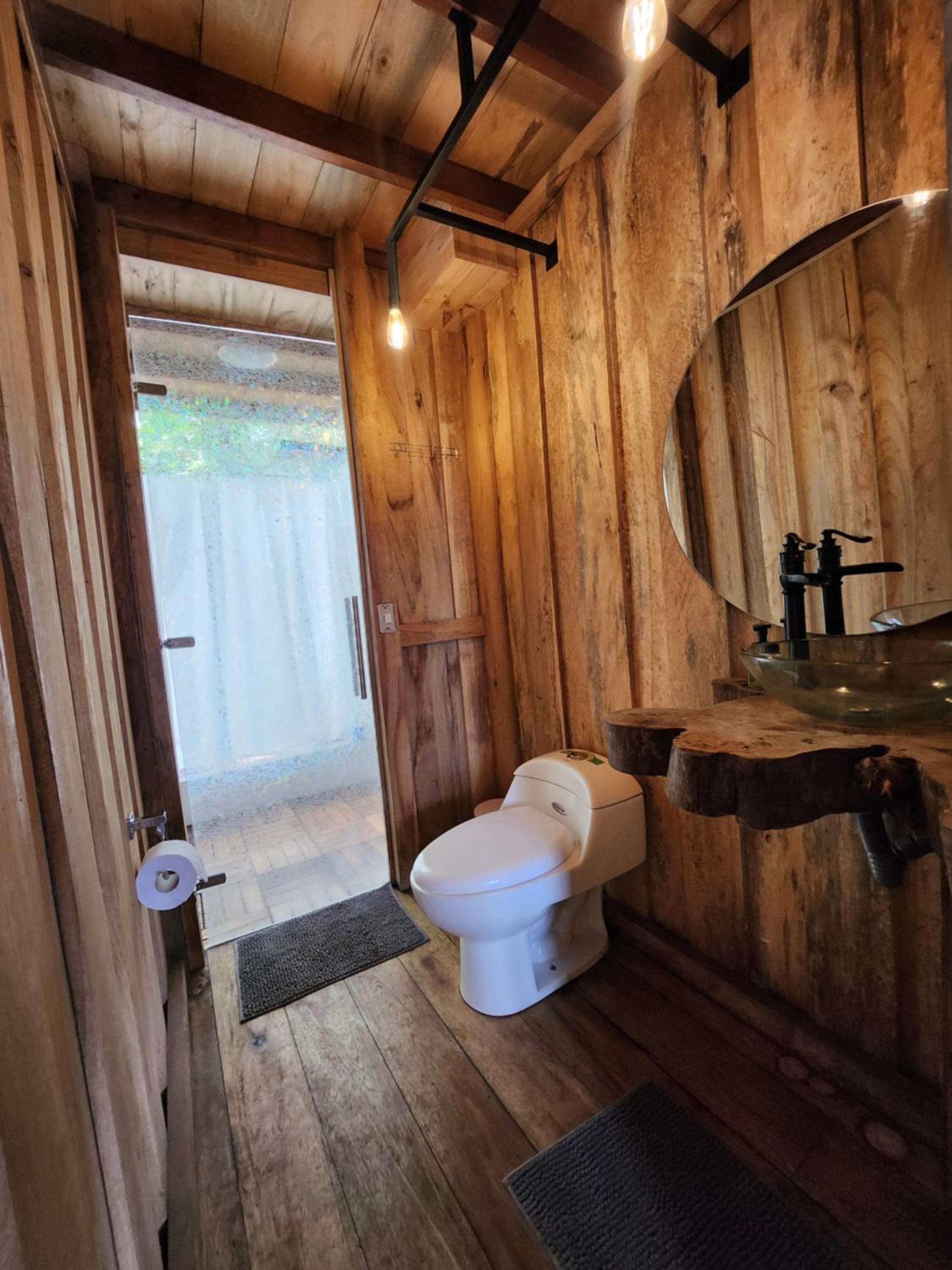 Zen oasis del bosque casa arbol