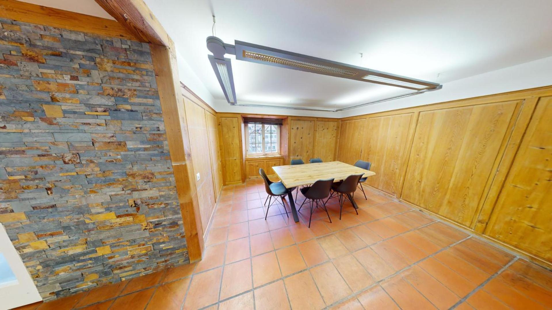 Zentrale 5,5 Zimmer Wohnung für bis zu 8 Personen