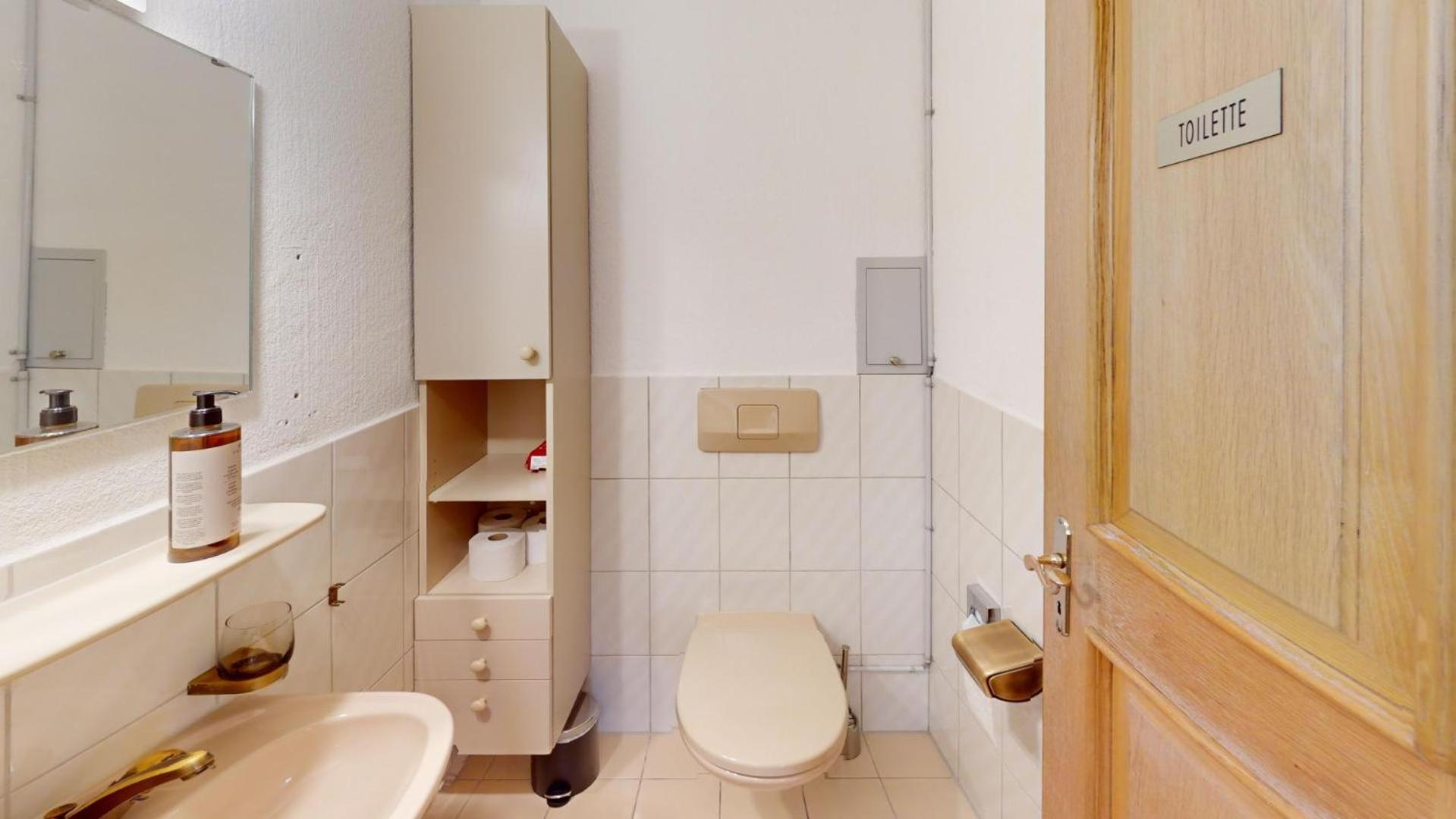 Zentrale 5,5 Zimmer Wohnung für bis zu 8 Personen