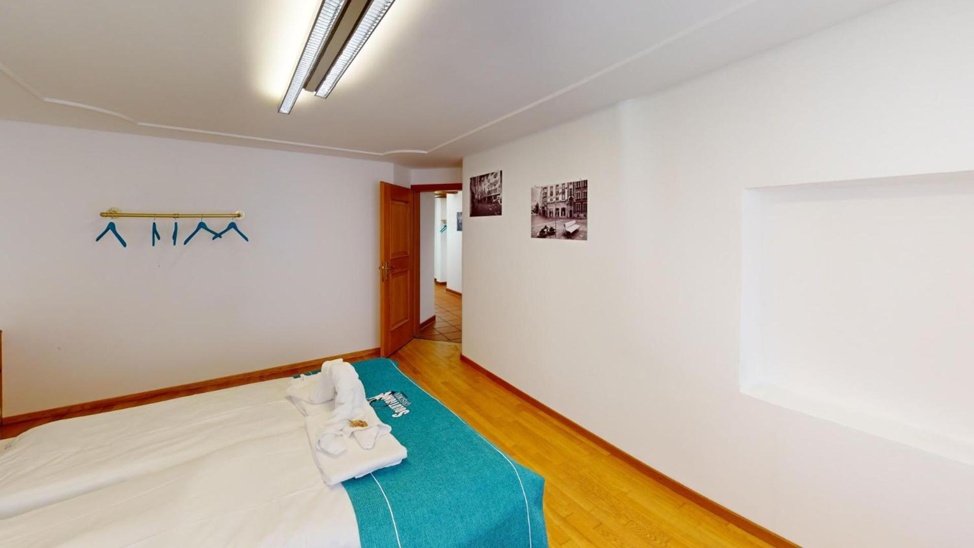 Zentrale 5,5 Zimmer Wohnung für bis zu 8 Personen
