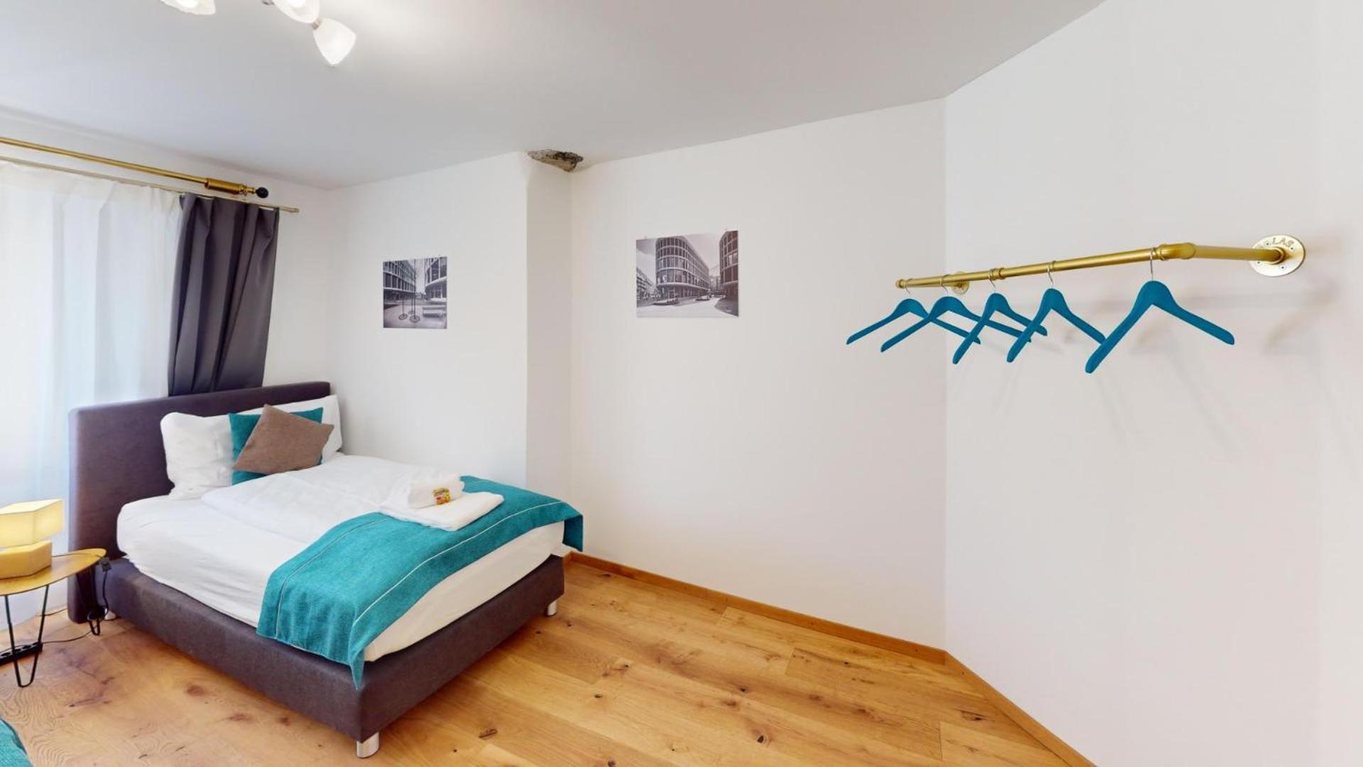 Zentrale 5,5 Zimmer Wohnung für bis zu 8 Personen