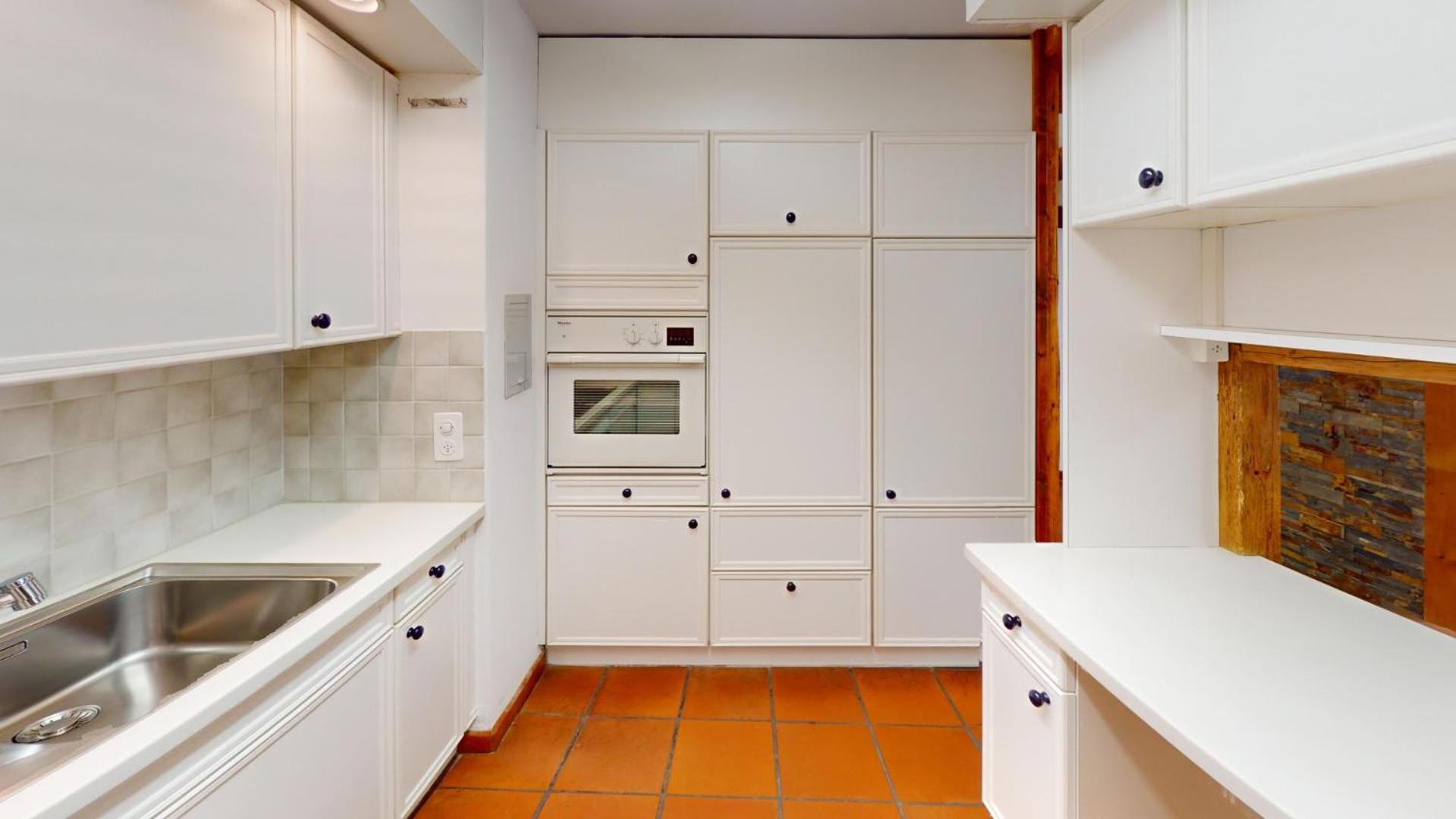 Zentrale 5,5 Zimmer Wohnung für bis zu 8 Personen
