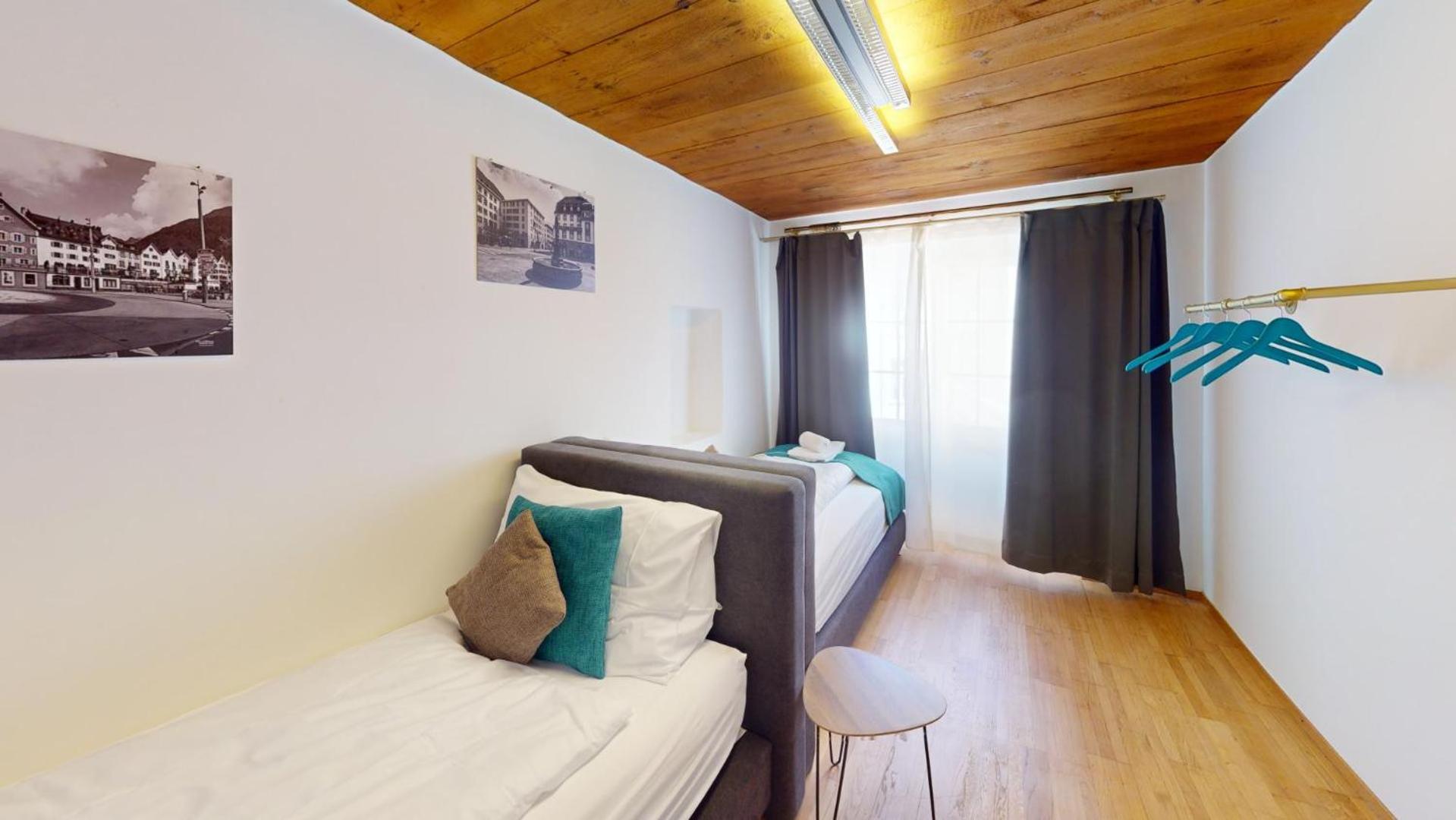 Zentrale 5,5 Zimmer Wohnung für bis zu 8 Personen