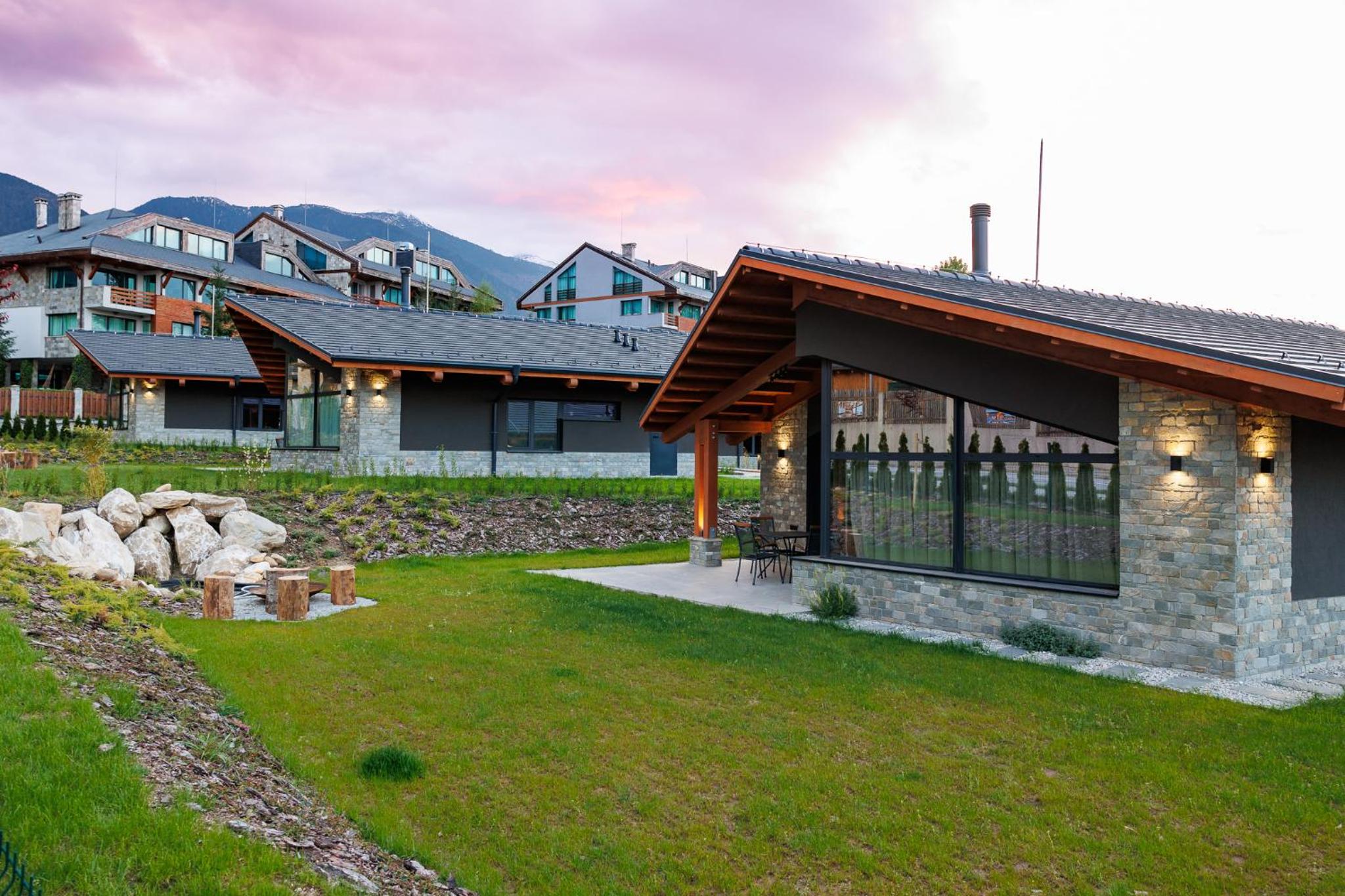 Local Stay Villas