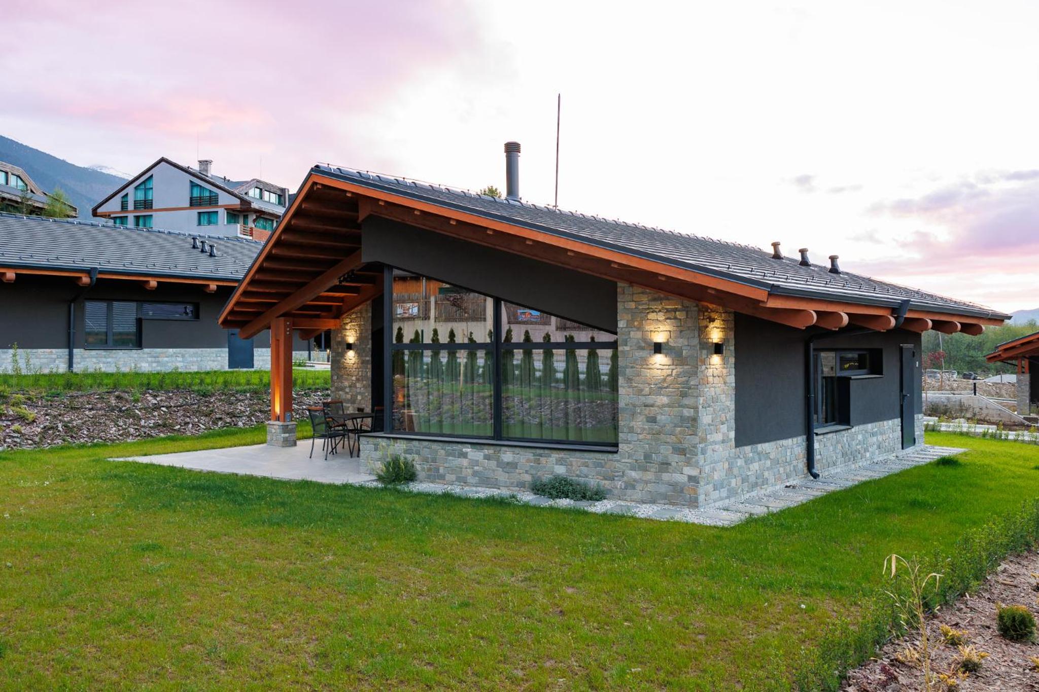 Local Stay Villas
