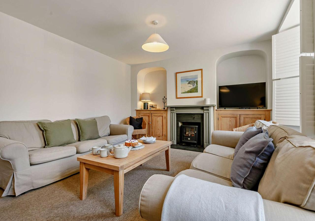 4 Bed in Padstow oc-p00297