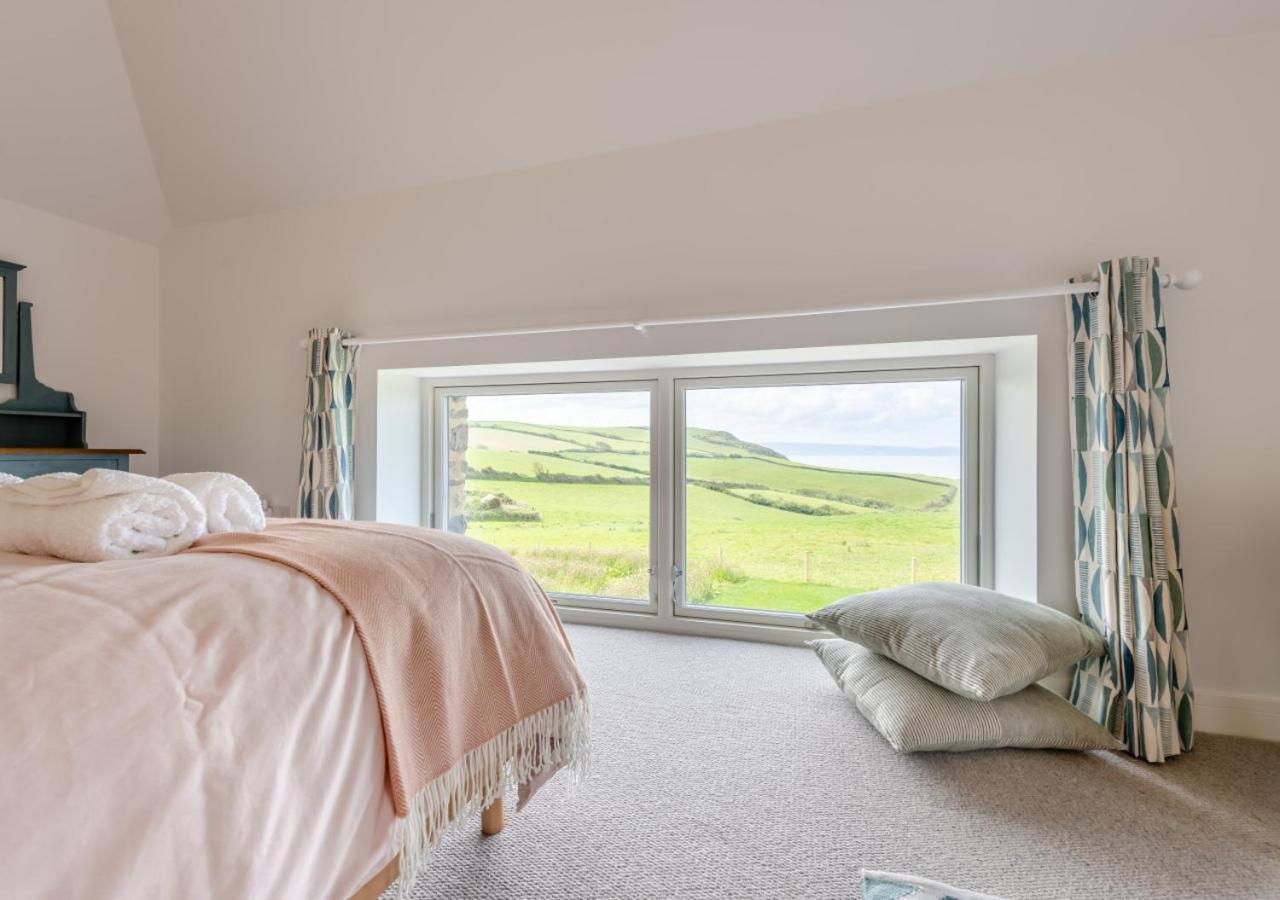 3 Bed in Abbotsham oc-g28820