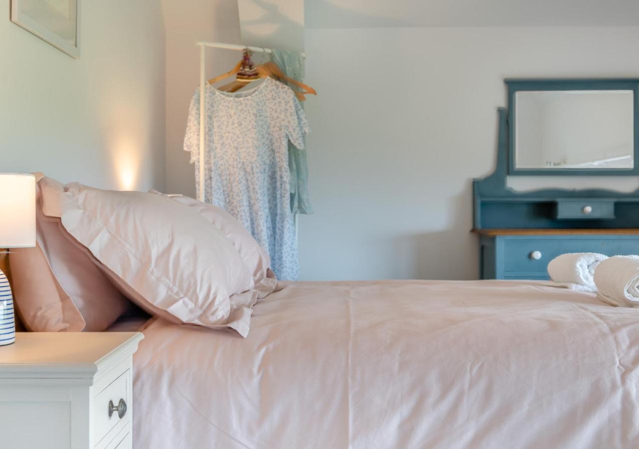 3 Bed in Abbotsham oc-g28820
