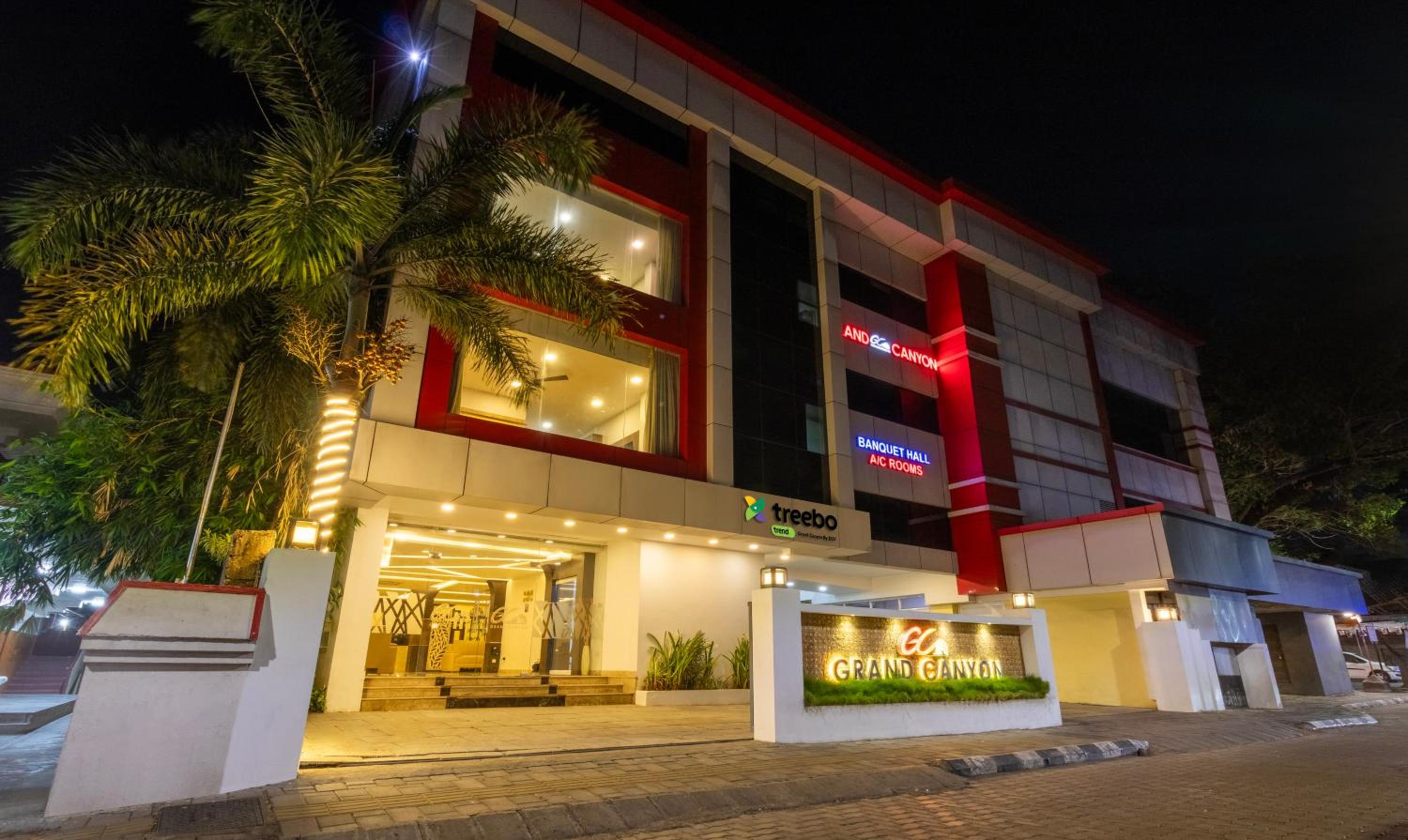 Cochin Vacations - Treebo Grand Canyon By D2V - Property Image 11