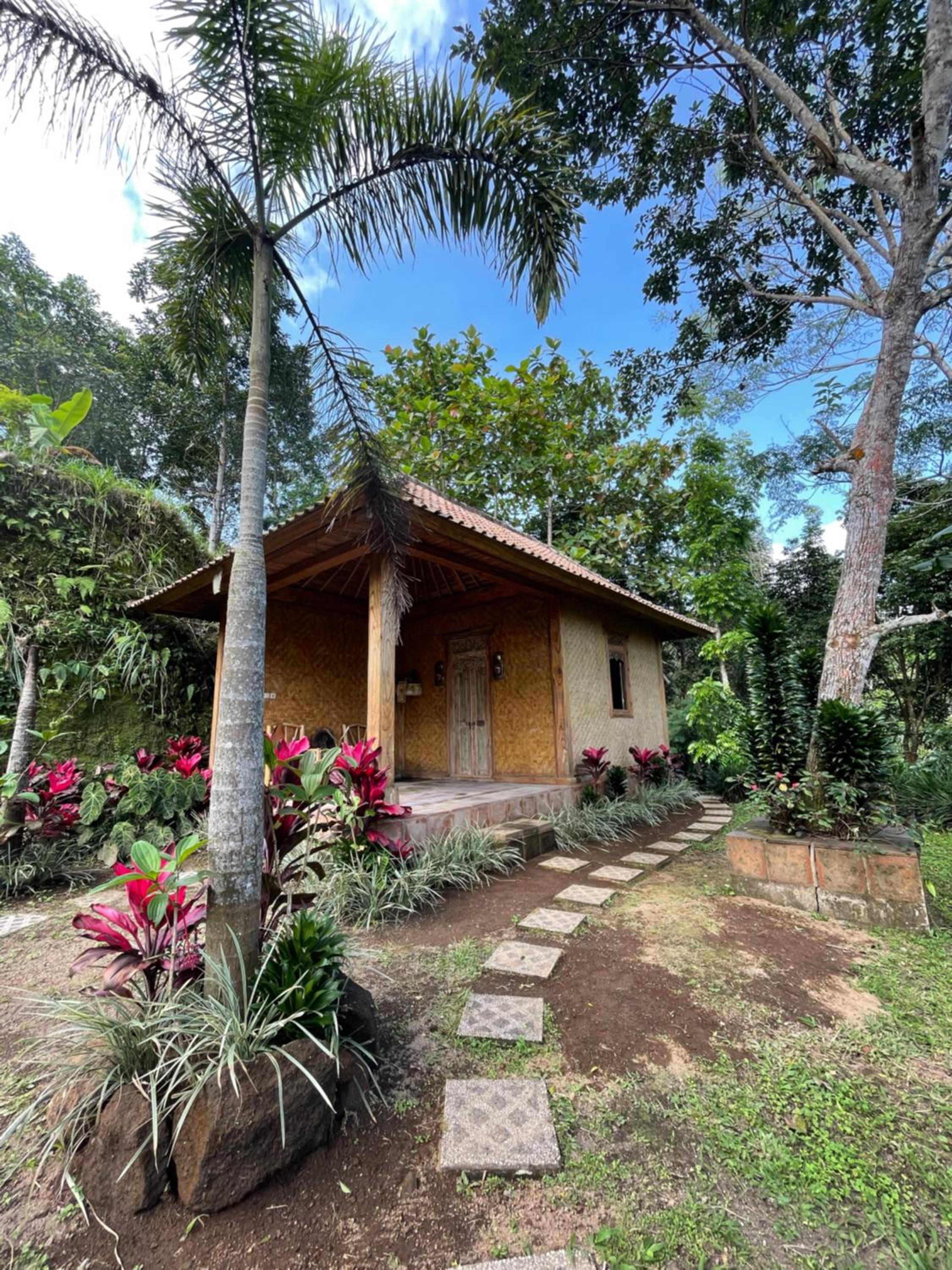 Manada Villa Homestay