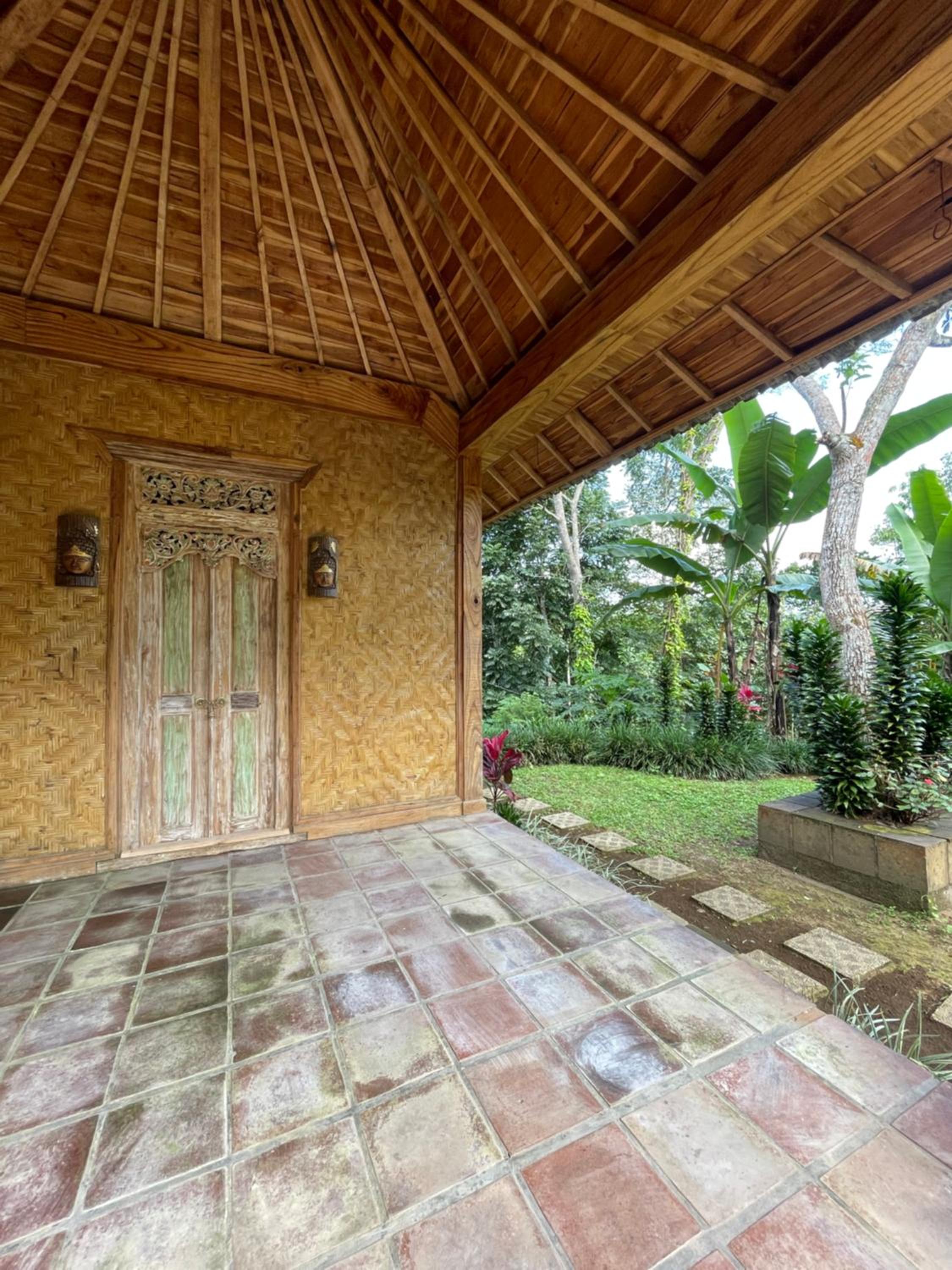 Manada Villa Homestay