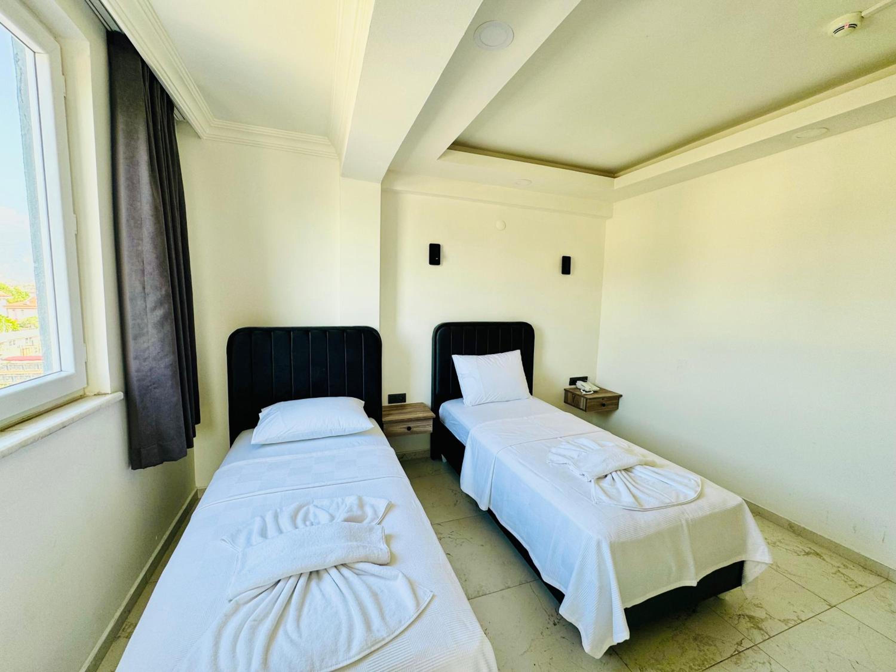 Sea Door Hotel
