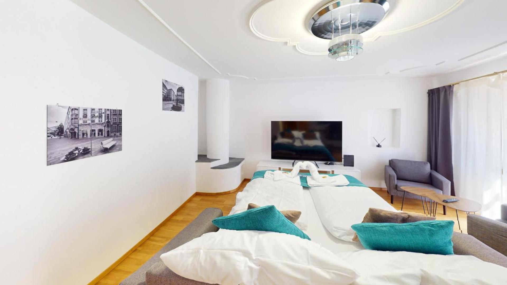 Zentrale 5,5 Zimmer Wohnung für bis zu 8 Personen