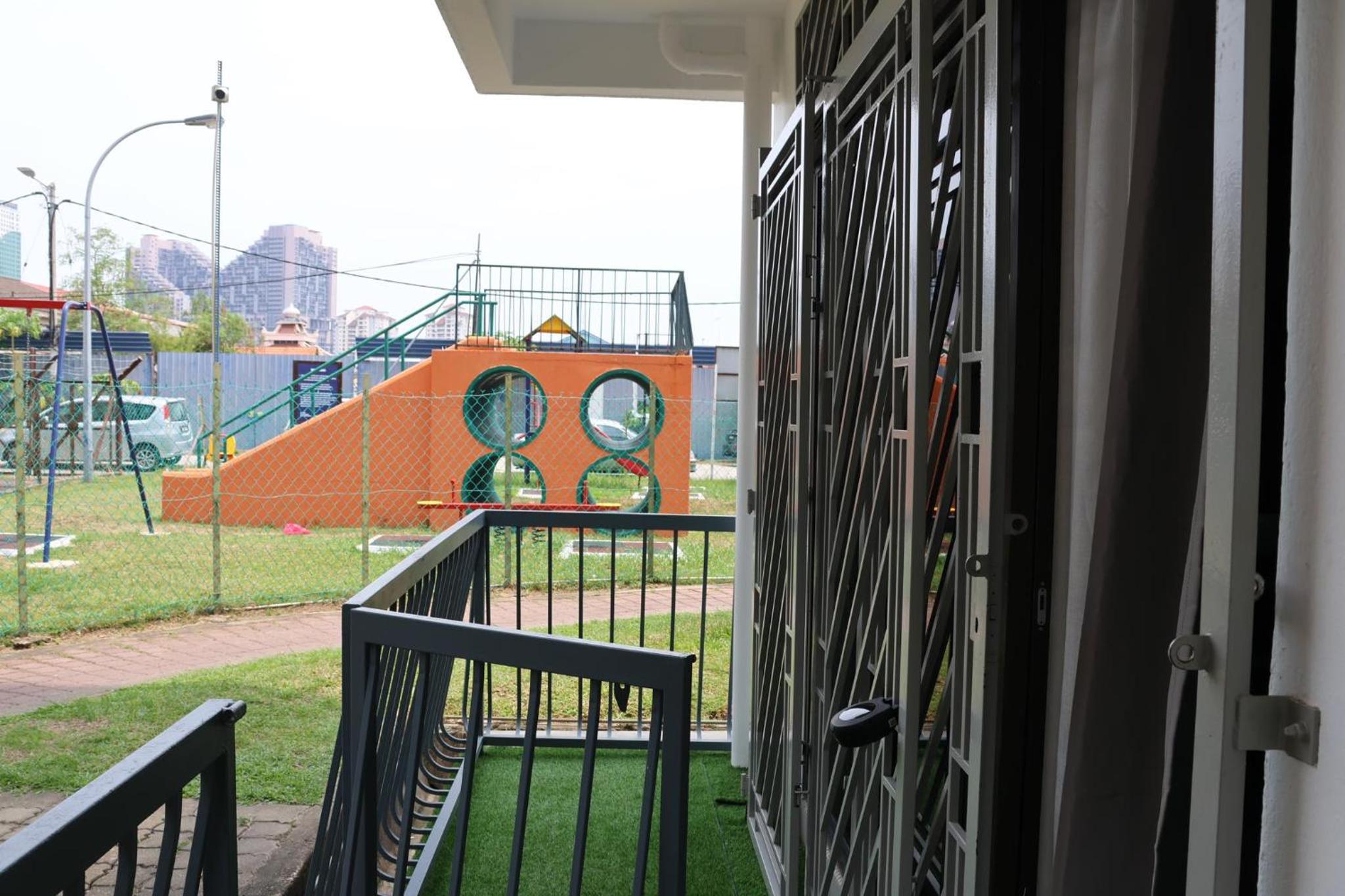 Melaka Town 5min to Mahkota Parade Peacestay 3BR 7-10 Pax Bandar Hilir photo 2