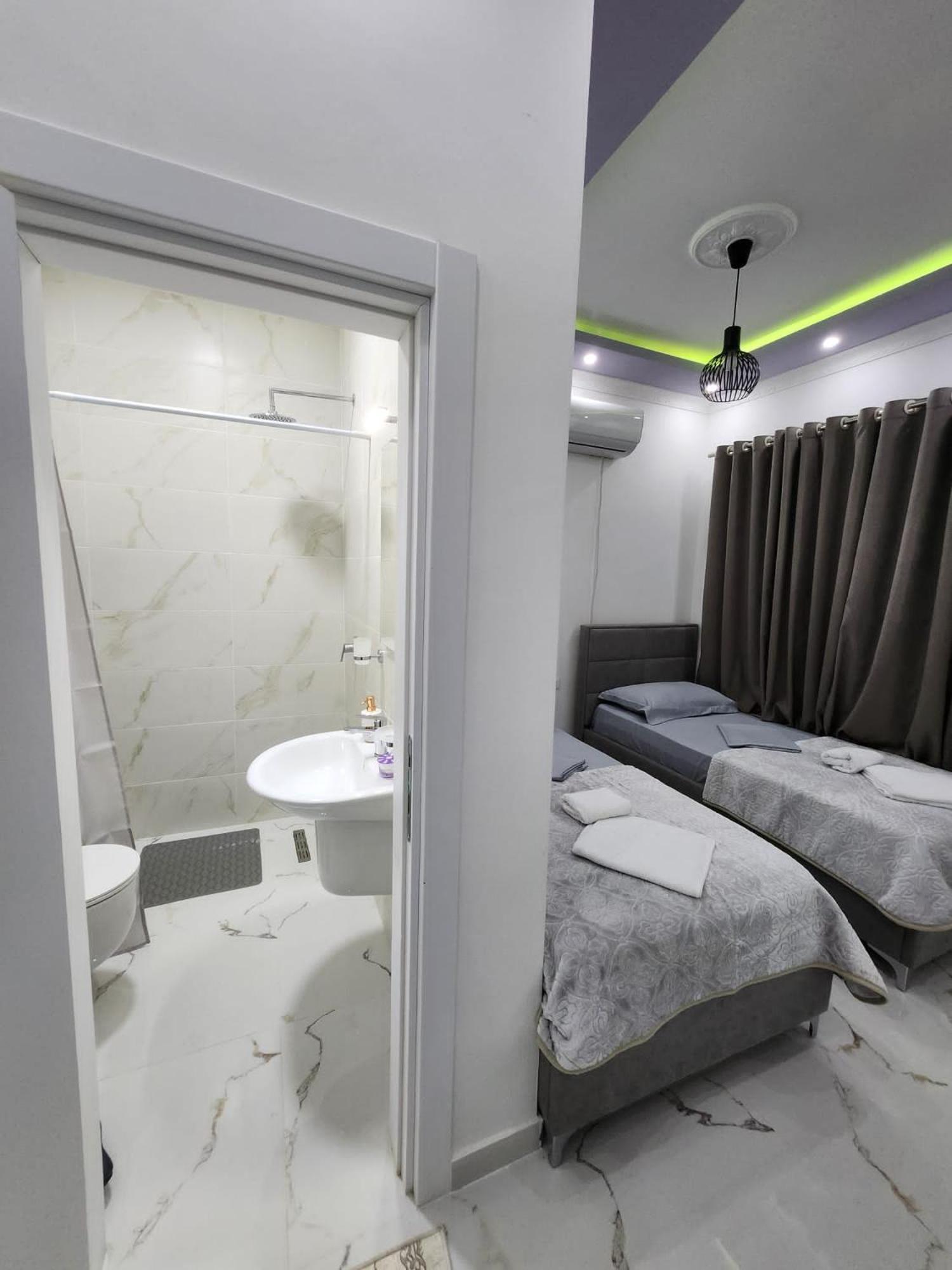 HOTEL Casa Vacanze SHIROKE