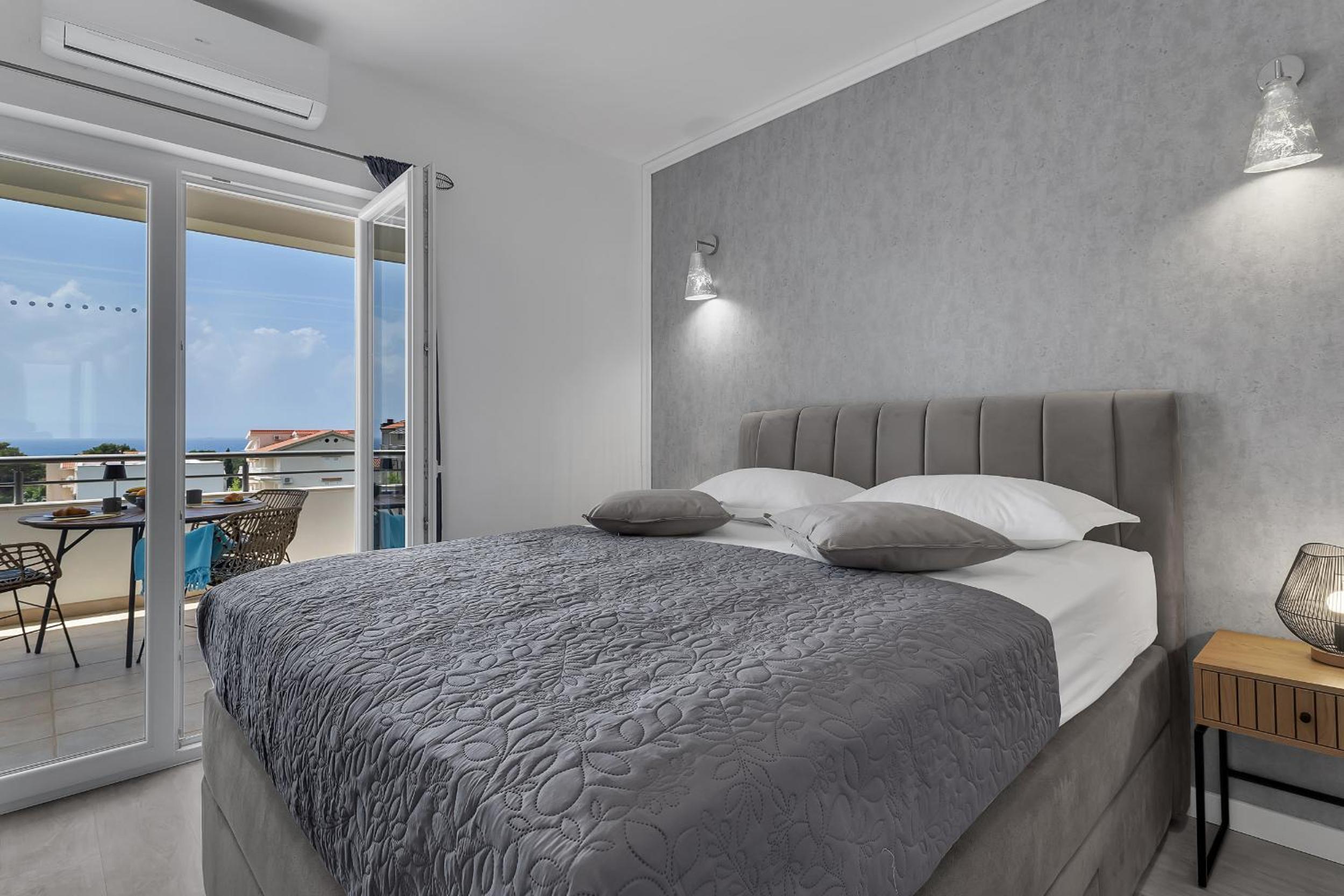 Photo 70