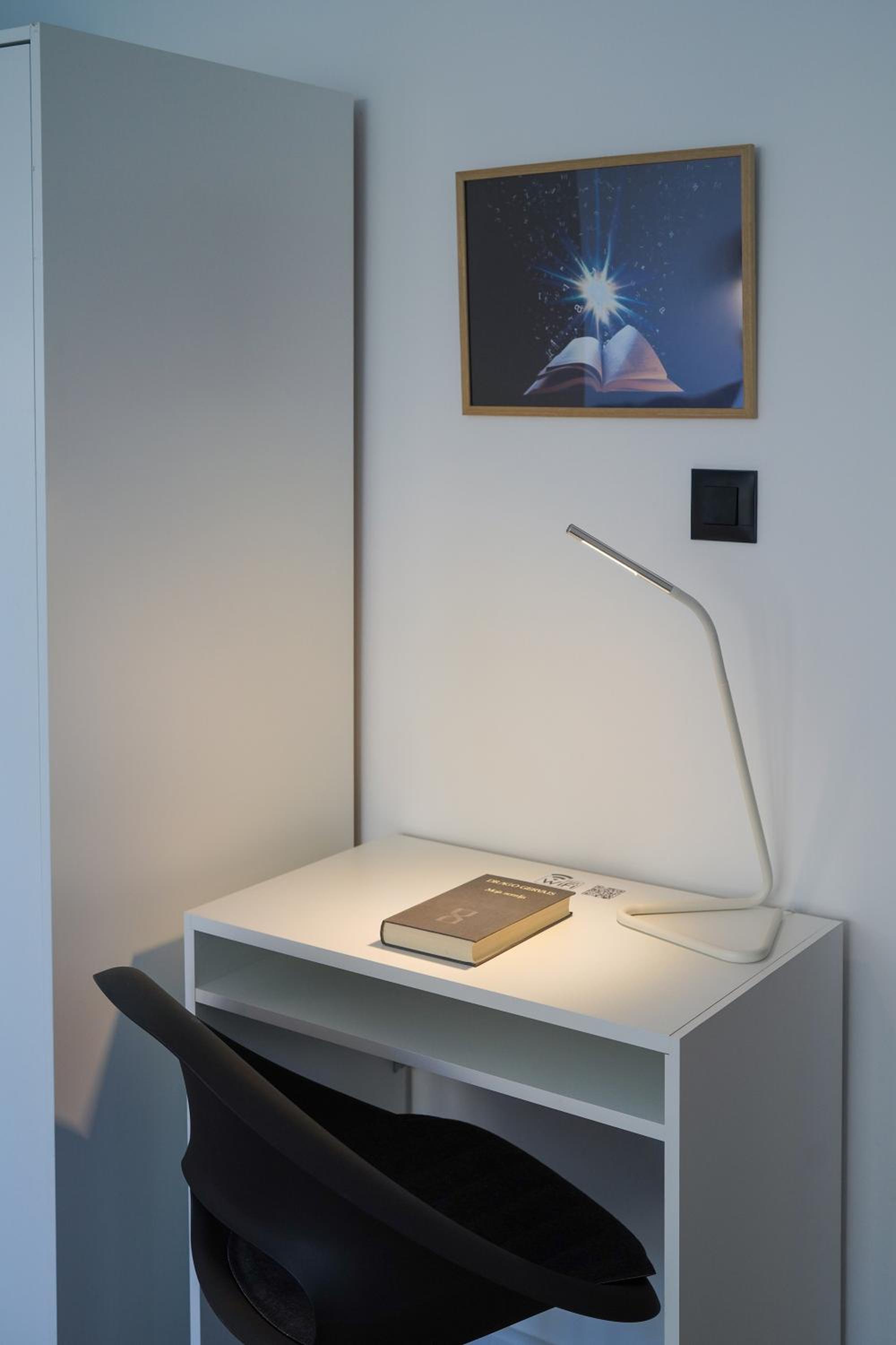 Photo 6