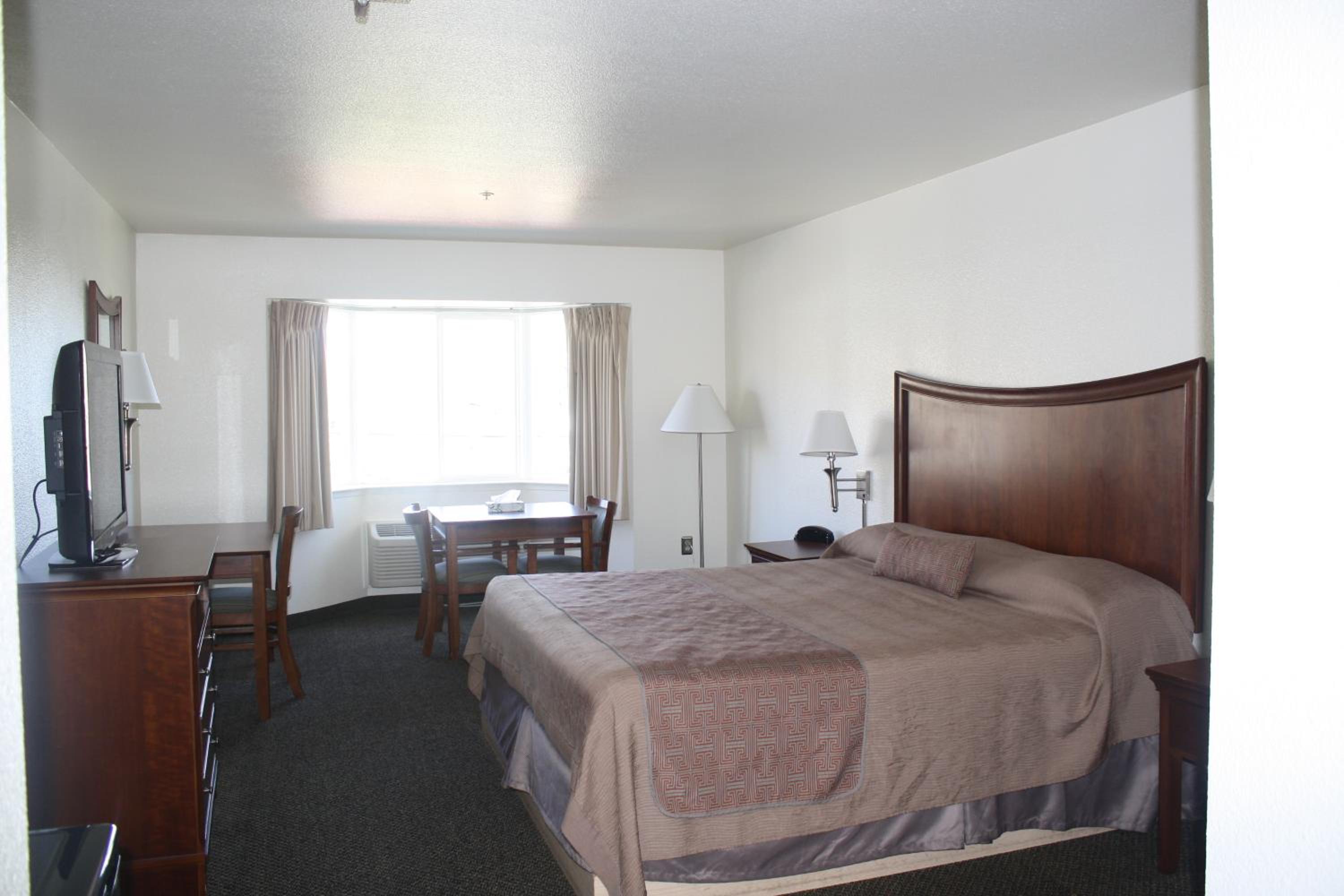 Airport Inn
