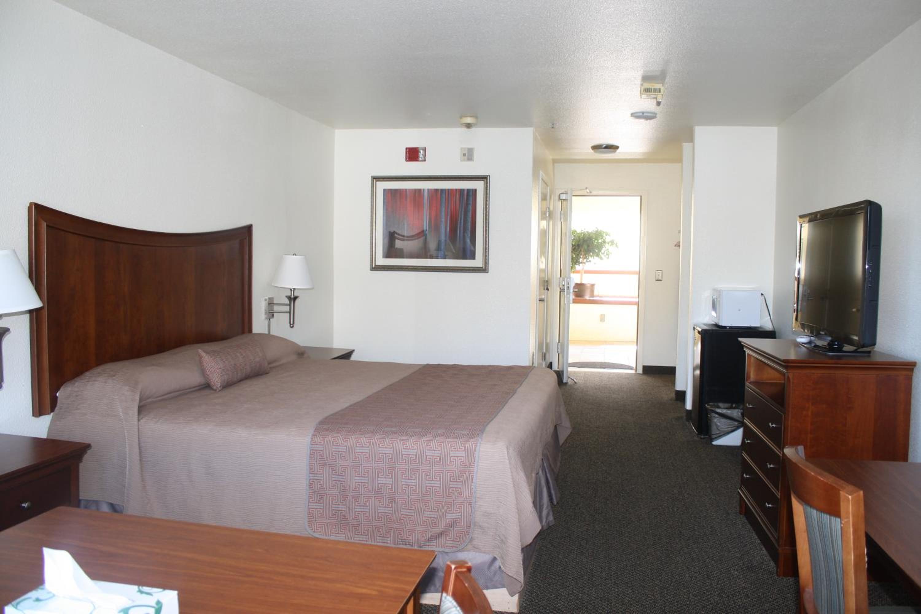 Airport Inn