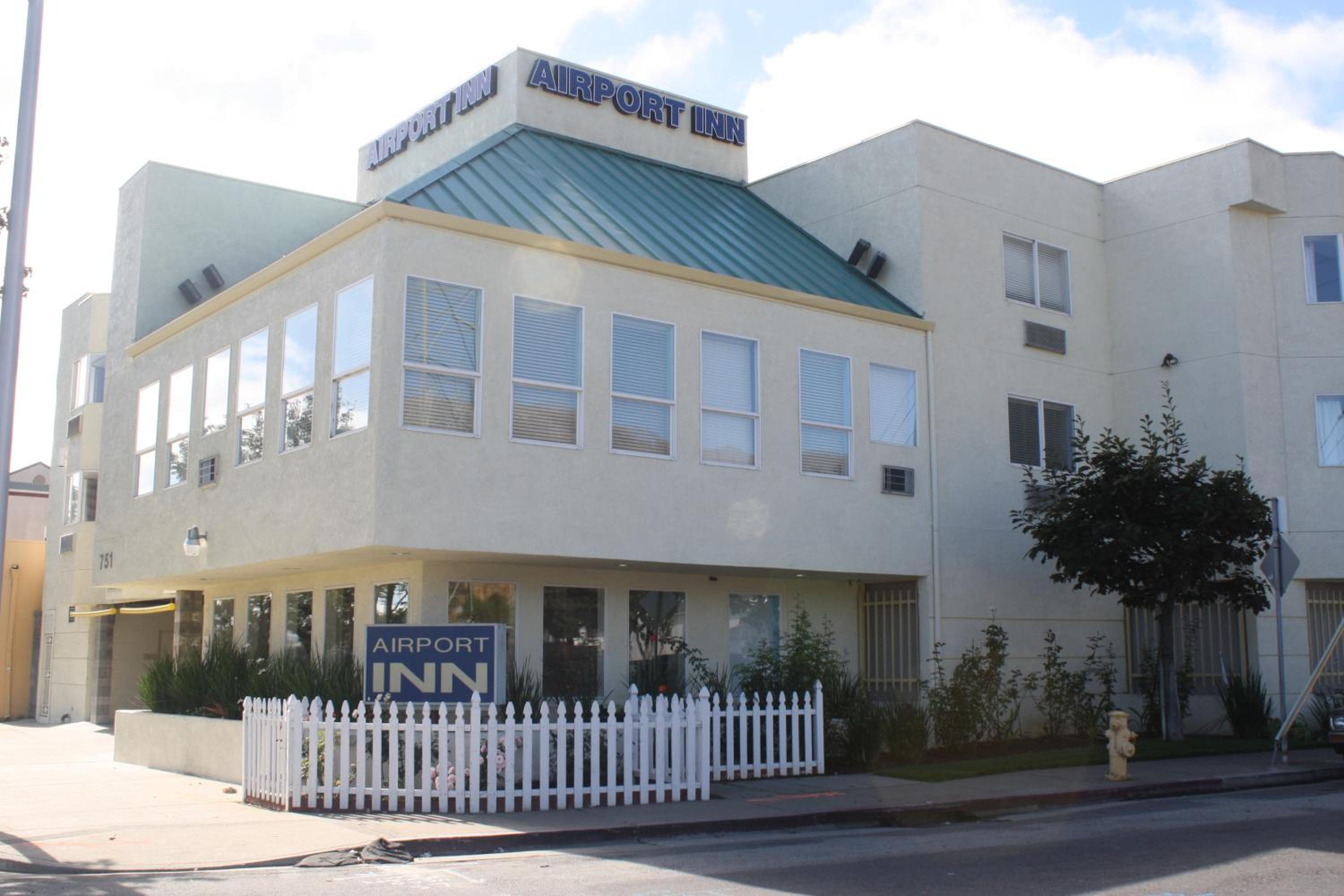 Airport Inn