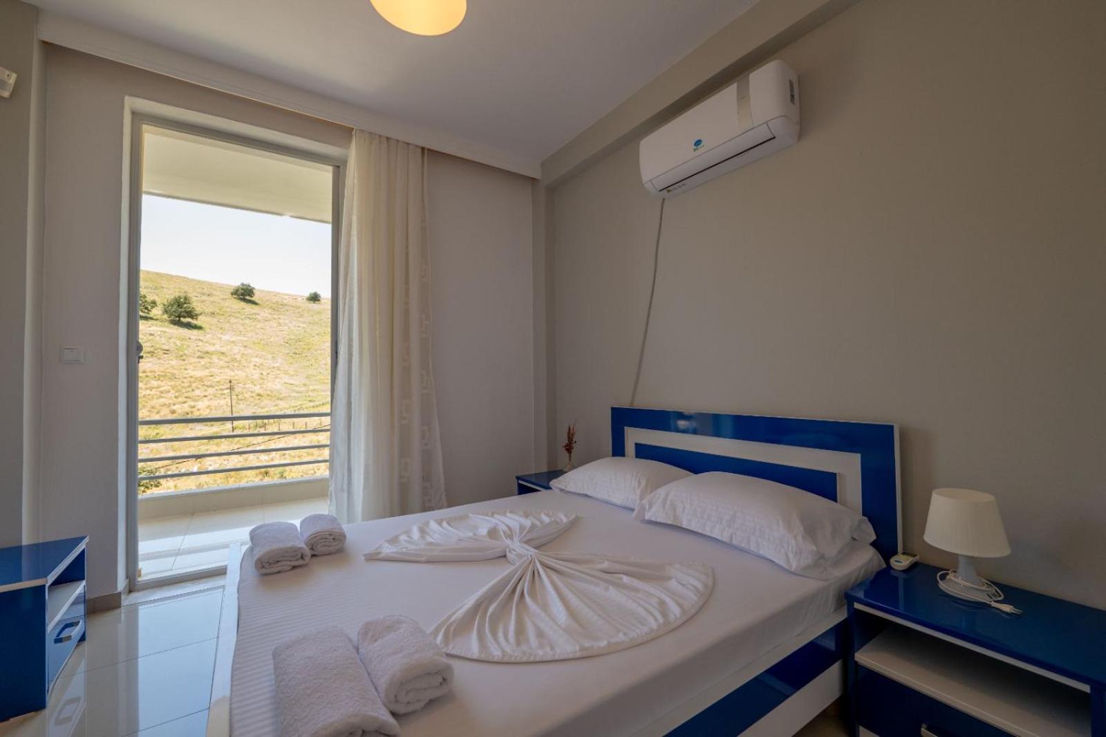 Llamani Apartments