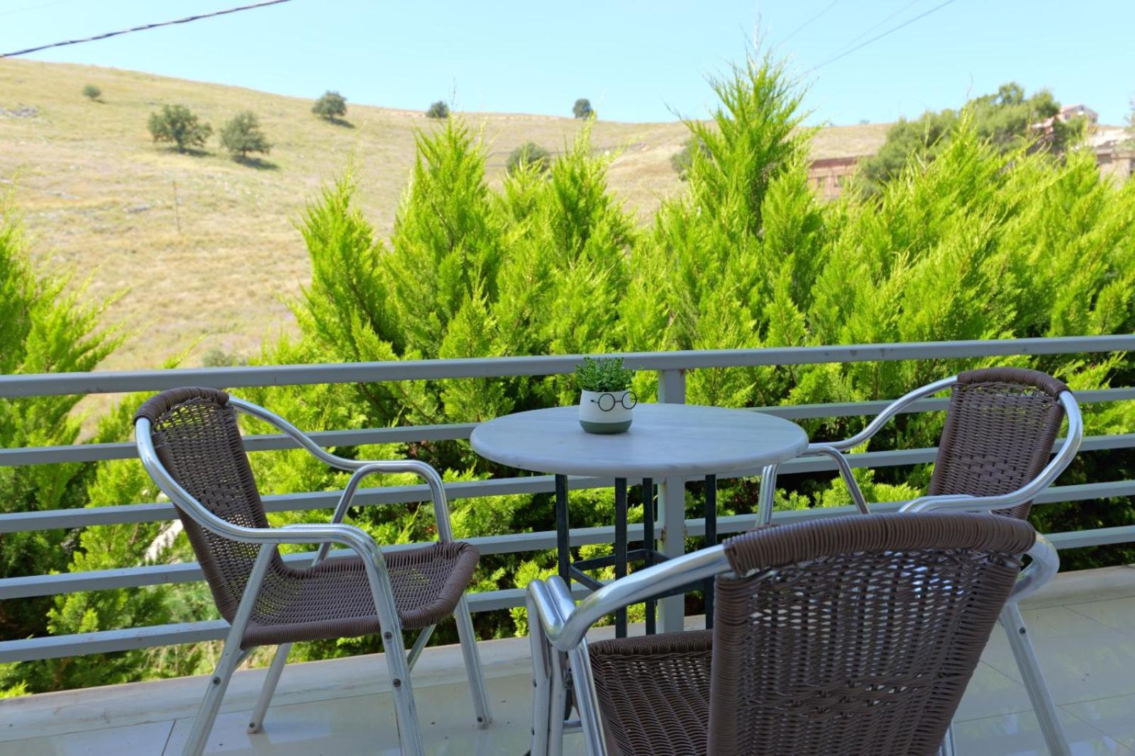 Llamani Apartments