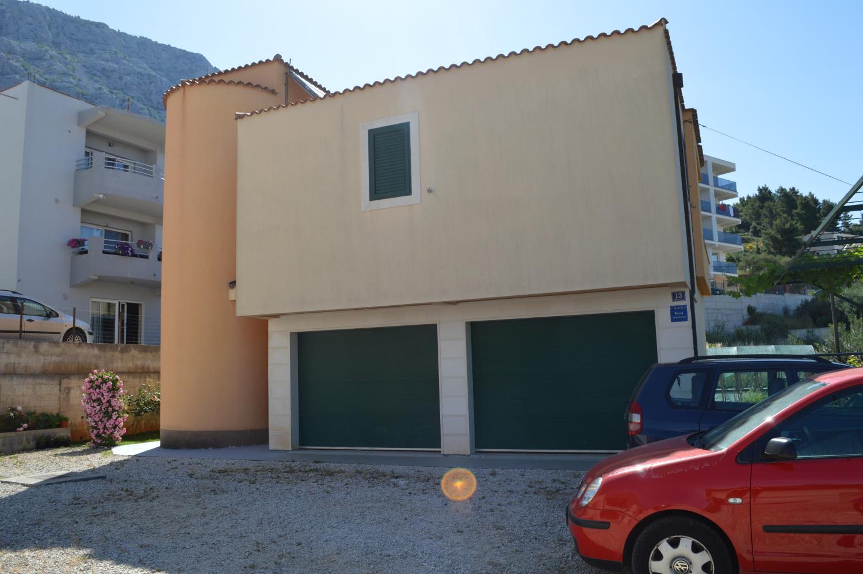 Apartment Garden View Makarska