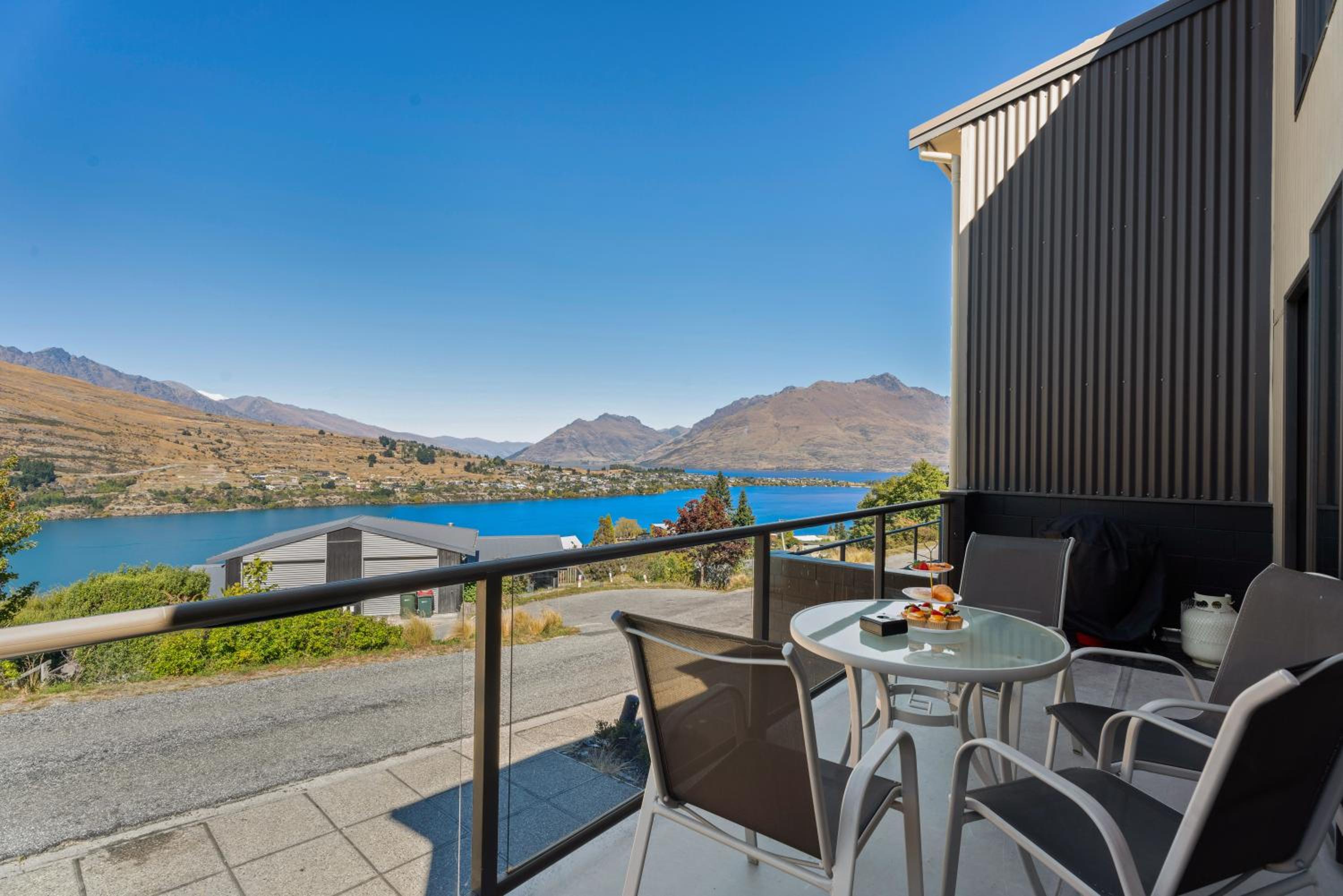 Goldfield Holiday Home view 2
