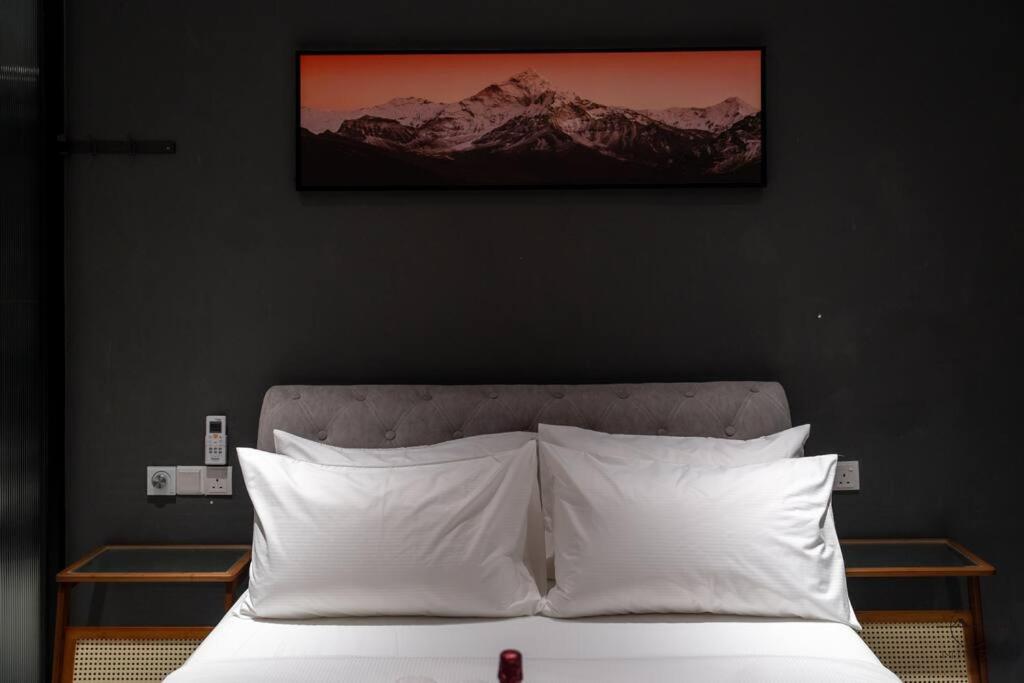 Romantic Homestay JB #Bathtub #Couple #Mood