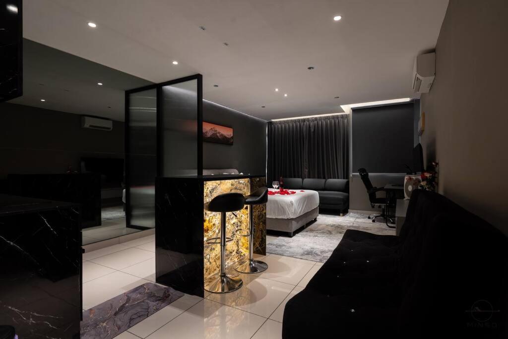 Romantic Homestay JB #Bathtub #Couple #Mood
