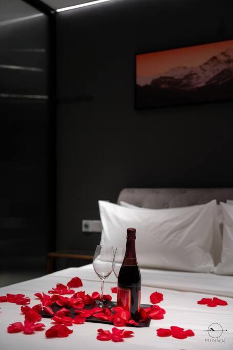 Romantic Homestay JB #Bathtub #Couple #Mood