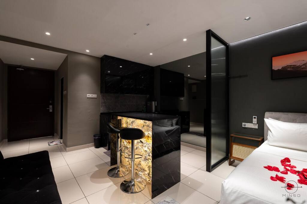 Romantic Homestay JB #Bathtub #Couple #Mood