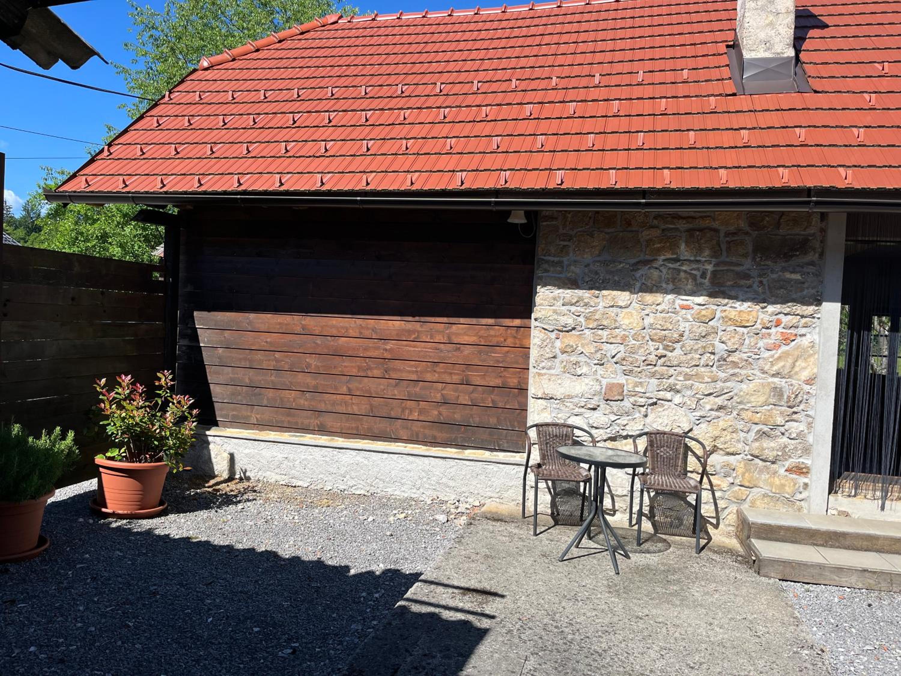 Photo 18