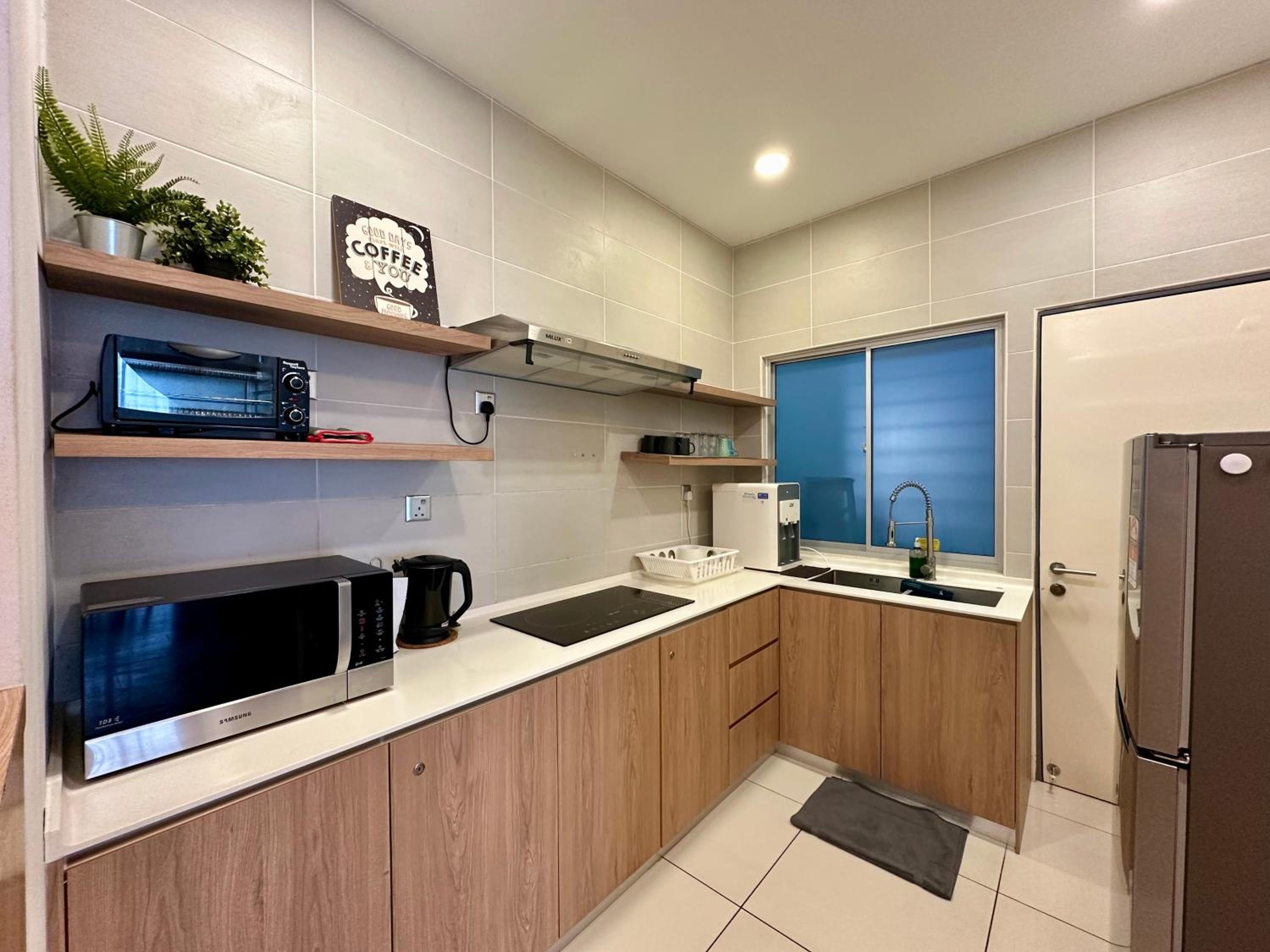 Artsy Homestay in JB Town Center Near FoodCourt, Malls & Grocery