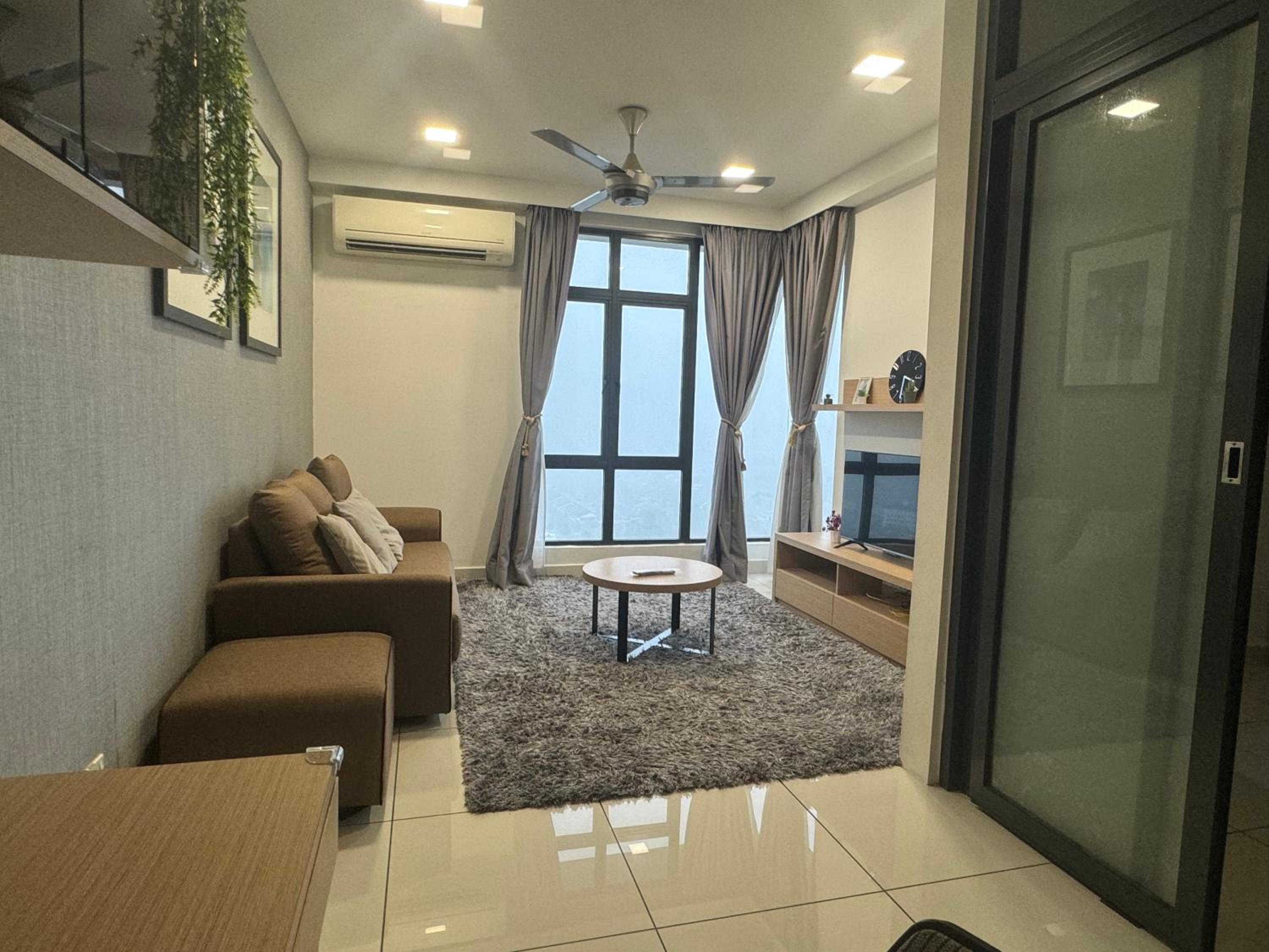 1 Tebrau Residences tiny suites by H&S Comfy Home