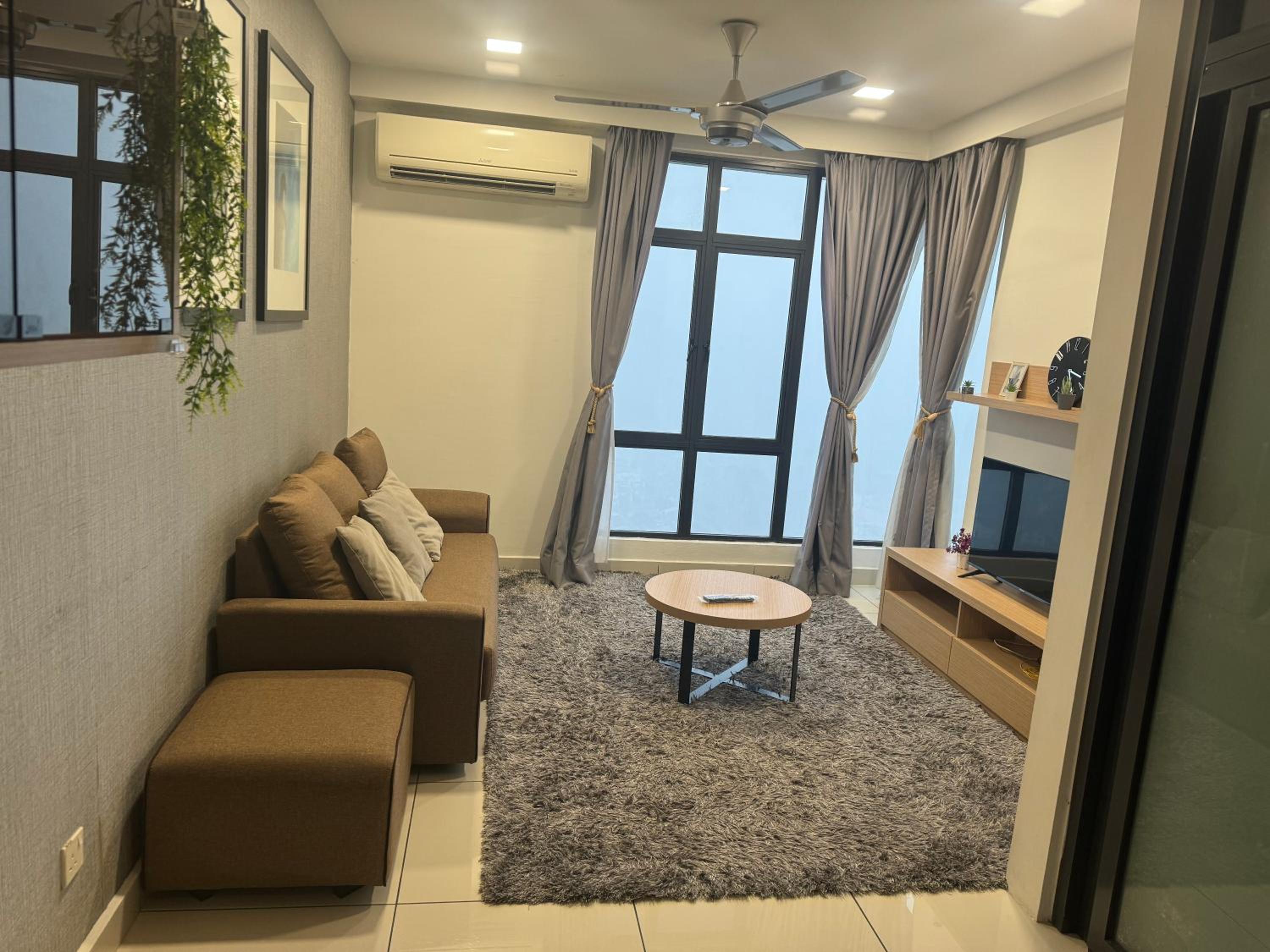 1 Tebrau Residences tiny suites by H&S Comfy Home