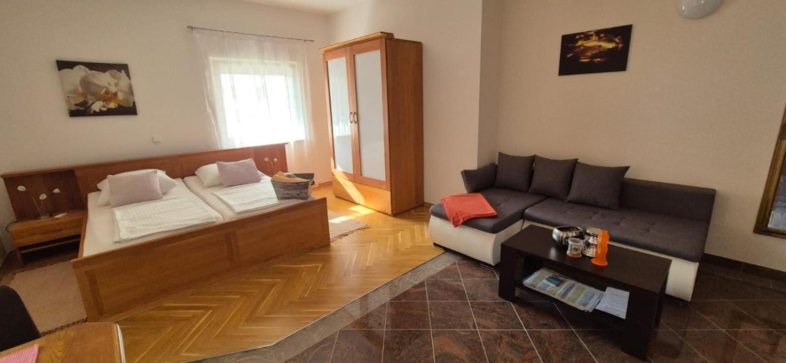 Apartments Home & Garden Lavanda