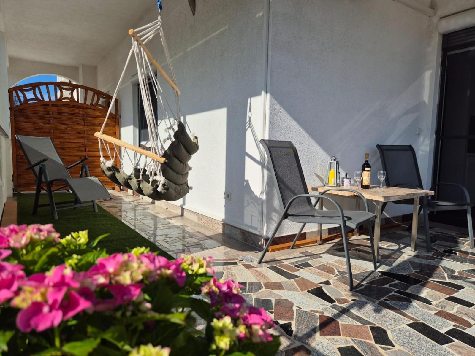 Apartments Home & Garden Lavanda