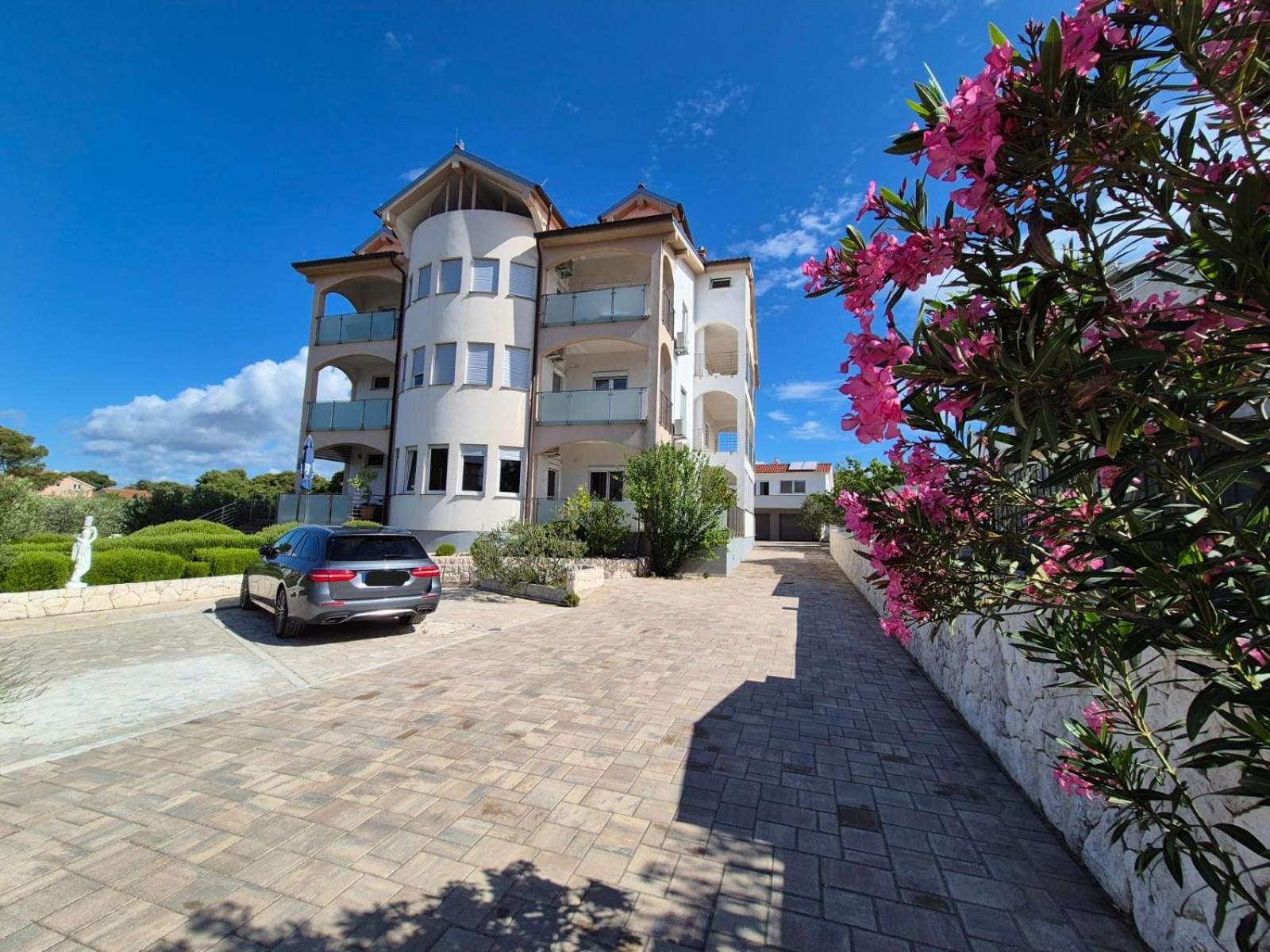 Apartments Home & Garden Lavanda