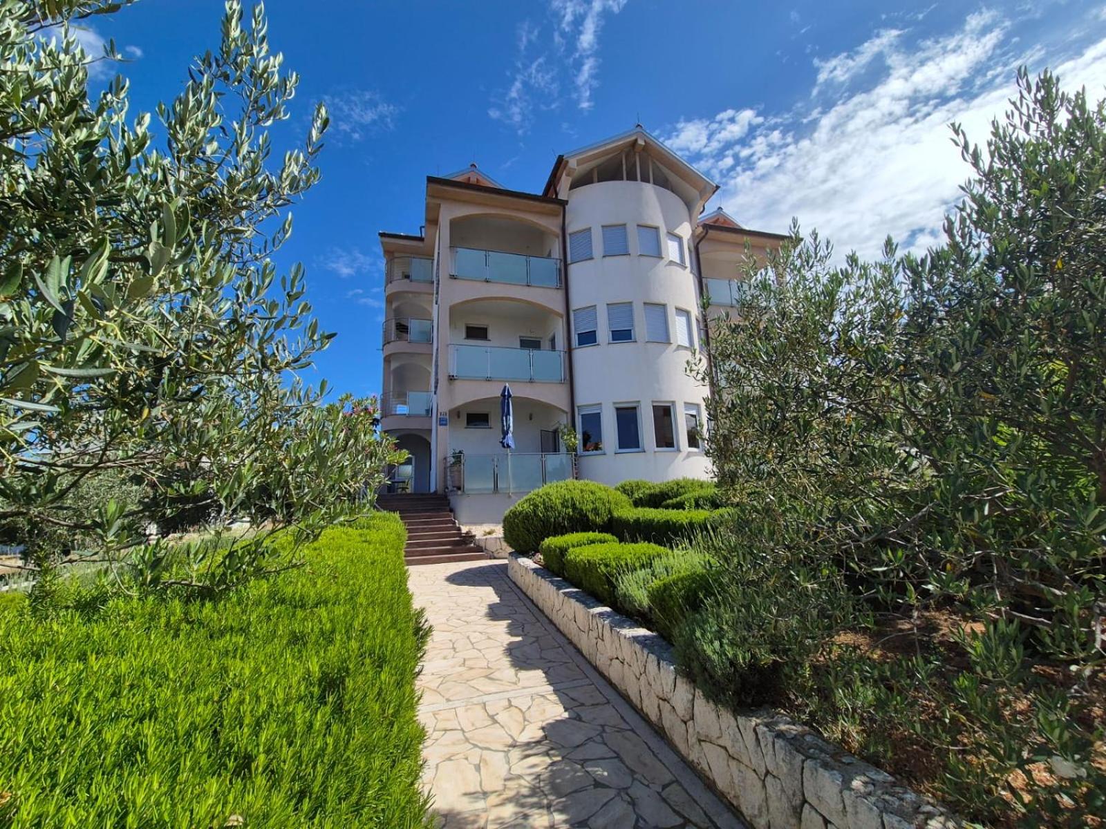 Hotel Apartments Home & Garden Lavanda - Image 1